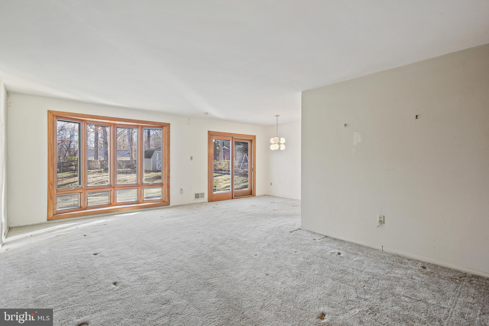 BOND MILL PARK - Residential