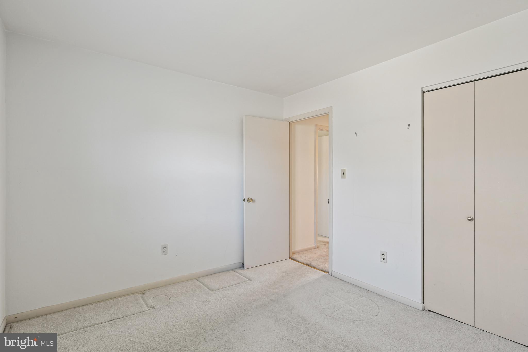 BOND MILL PARK - Residential