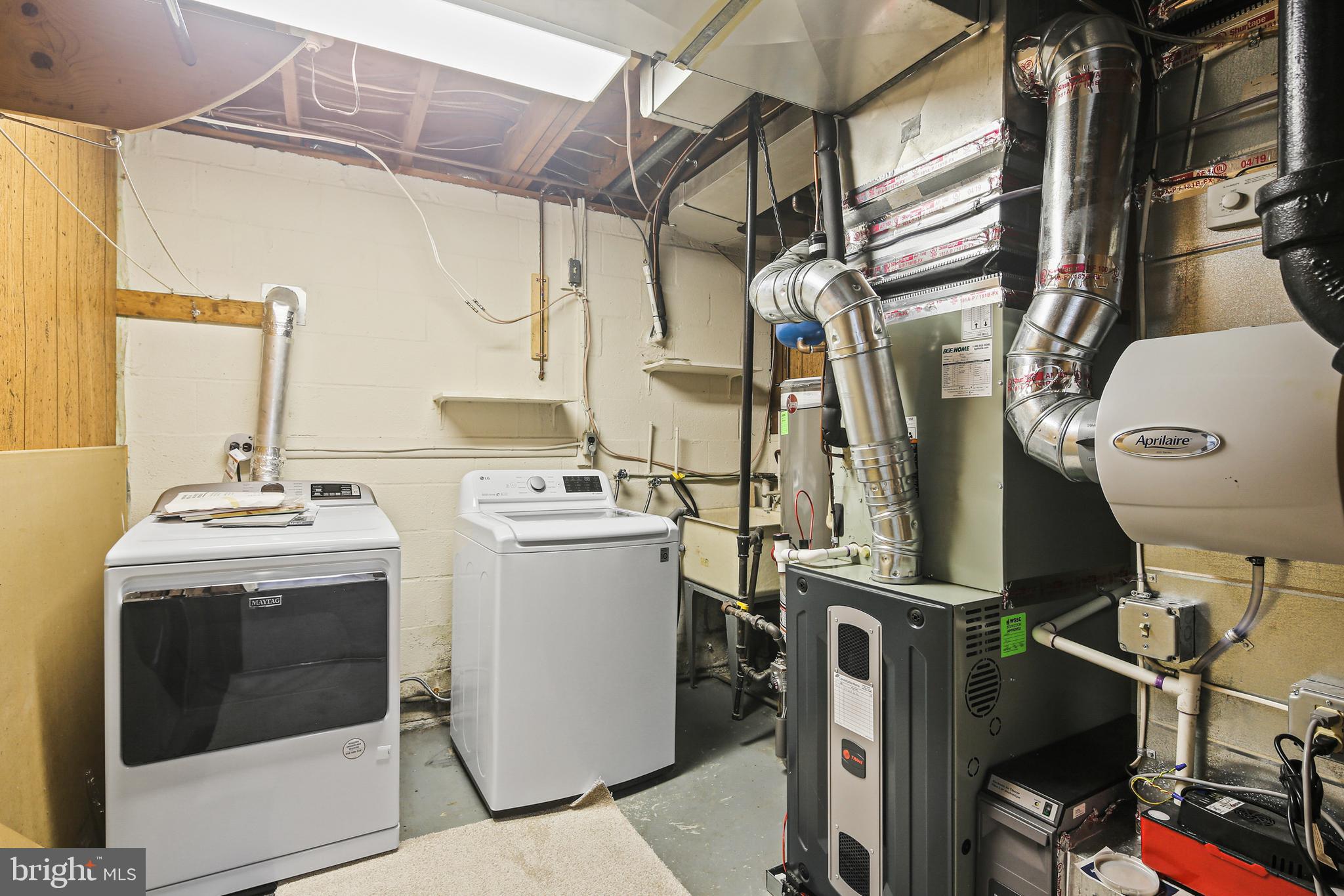 BOND MILL PARK - Residential