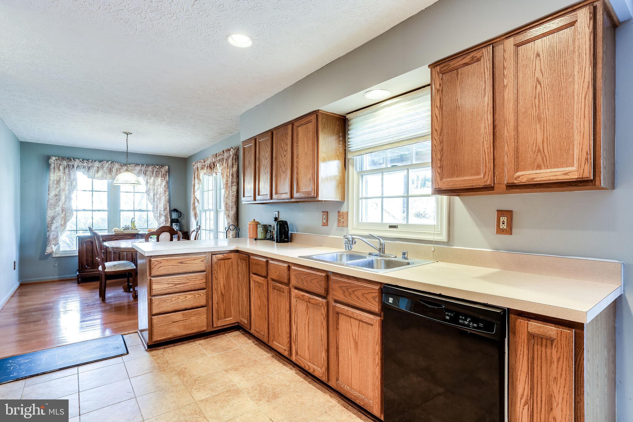 GOLDEN BELL - Residential