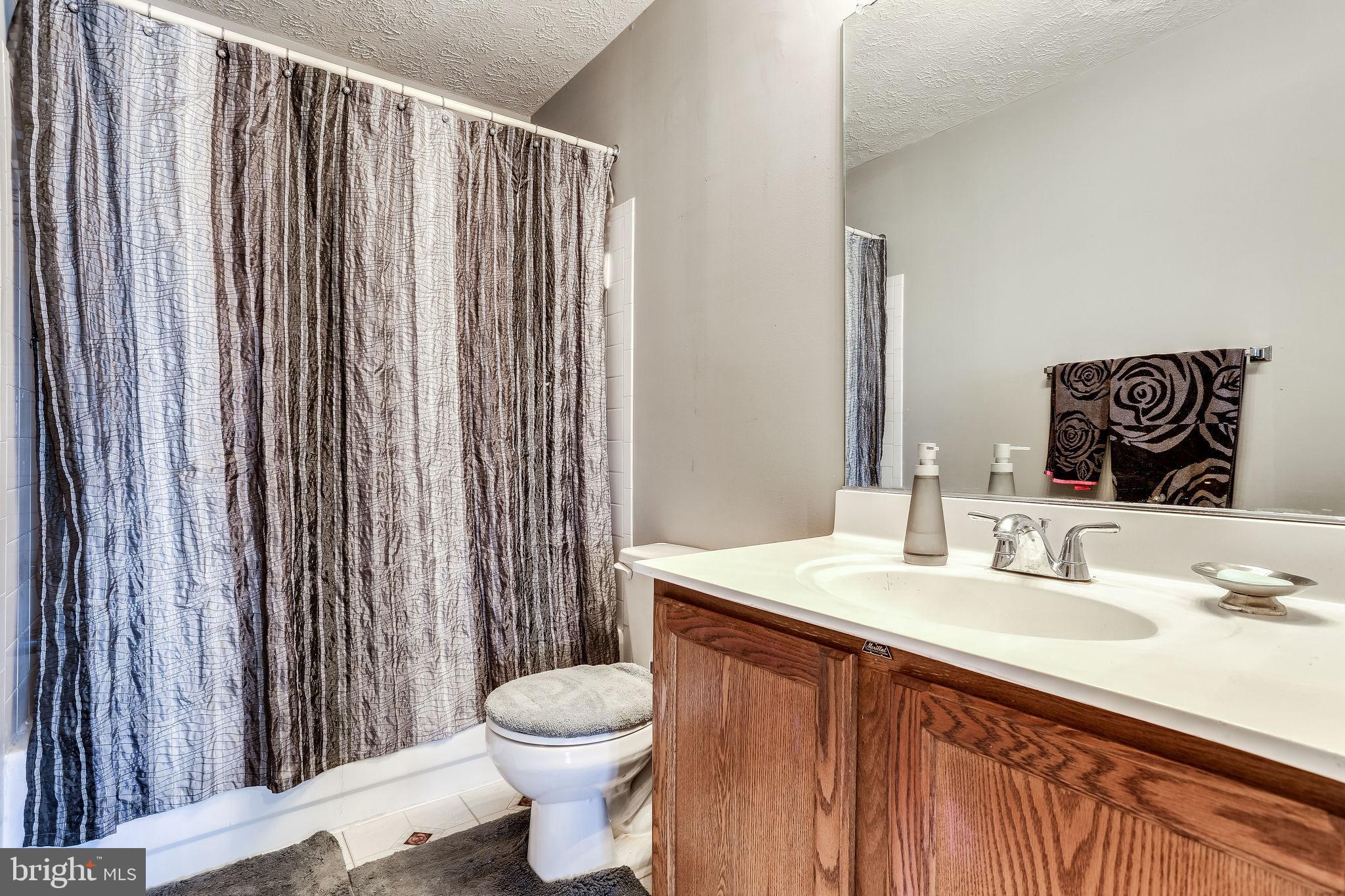 GOLDEN BELL - Residential