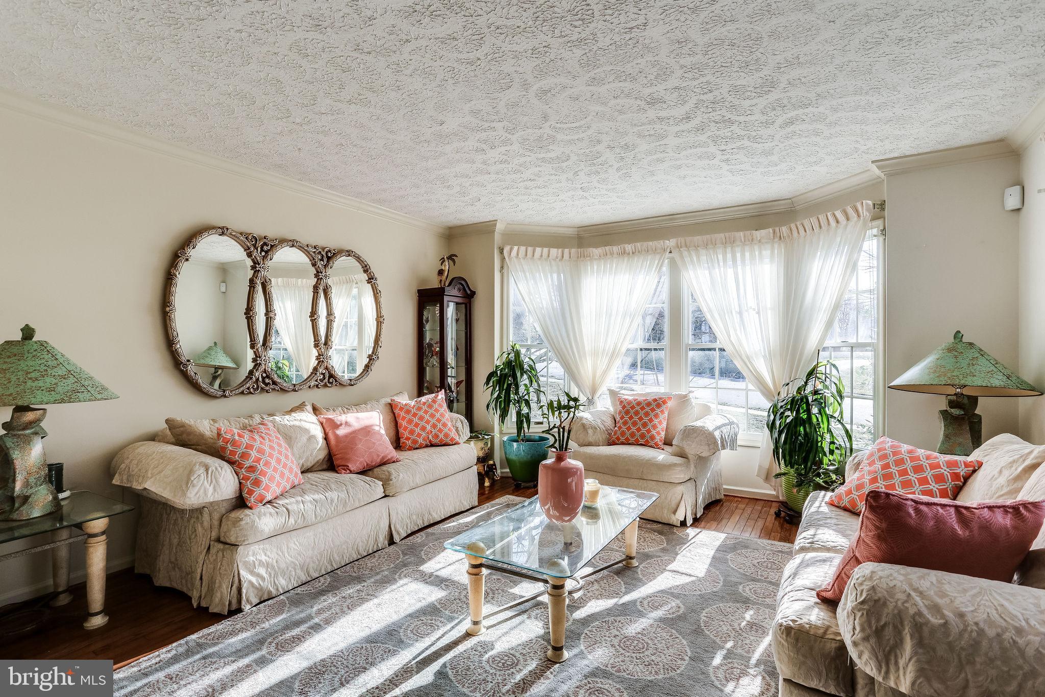 GOLDEN BELL - Residential