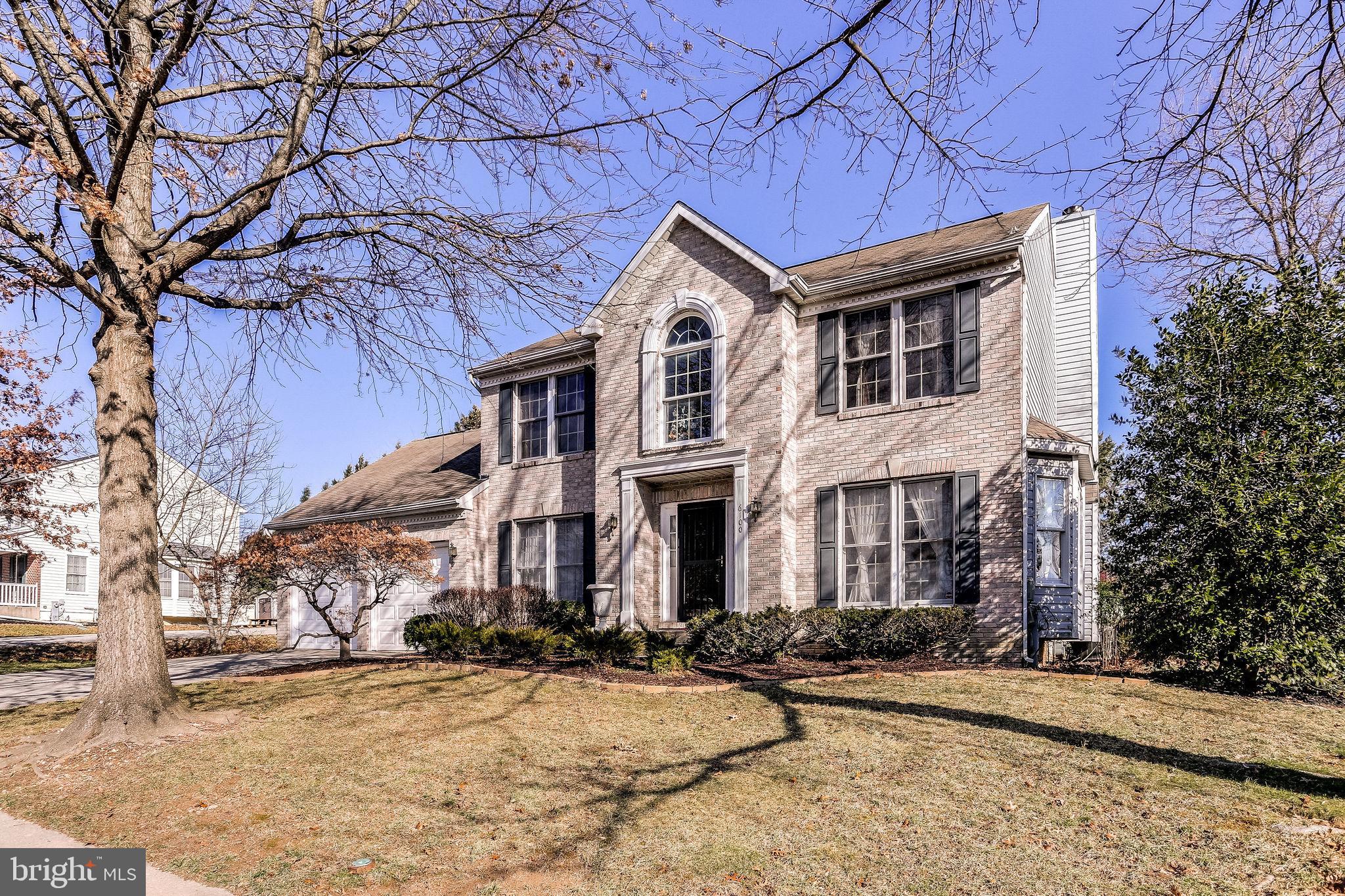 GOLDEN BELL - Residential