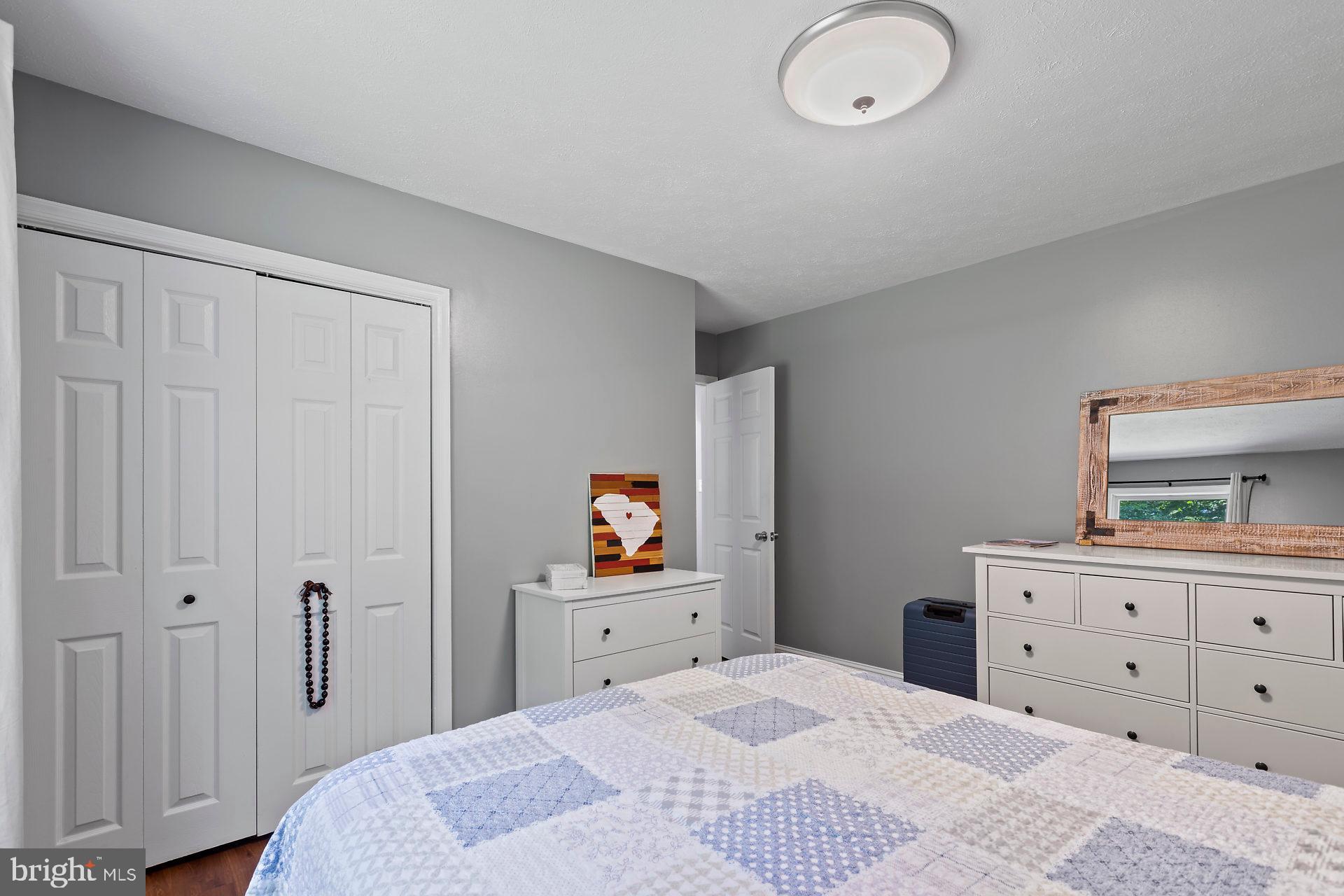 FOX RUN FARMSTEADS - Residential