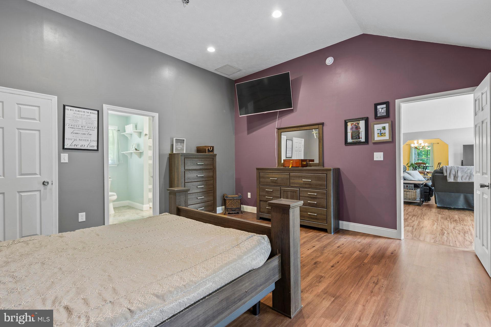 FOX RUN FARMSTEADS - Residential