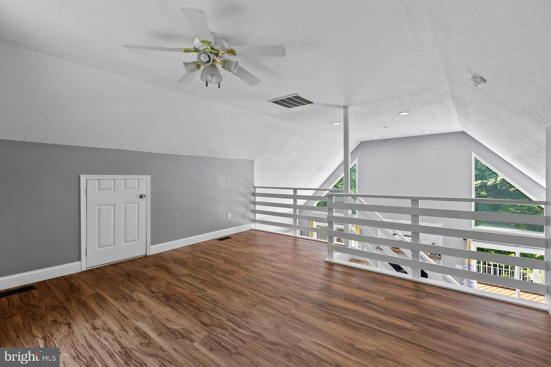 FOX RUN FARMSTEADS - Residential