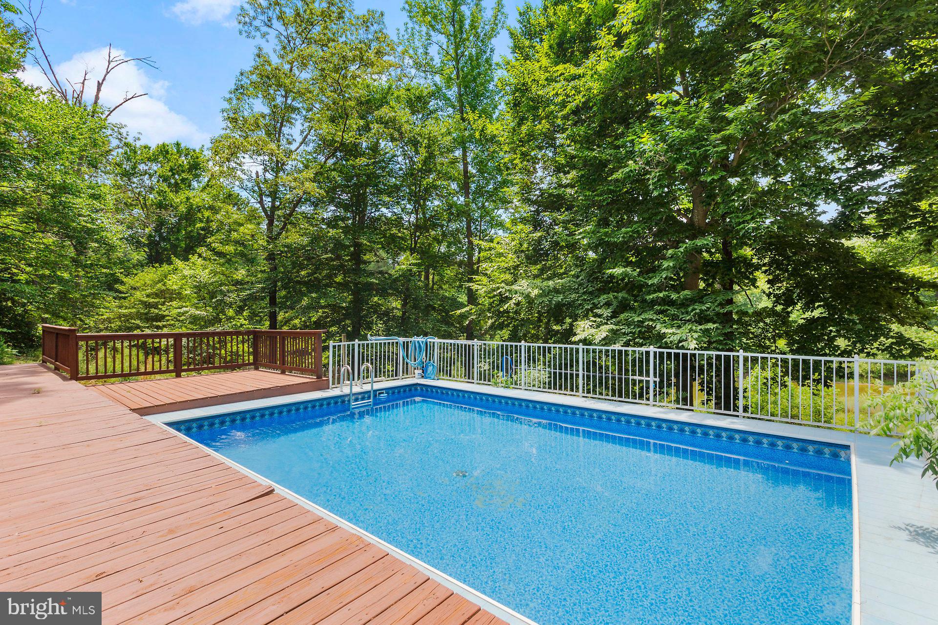 FOX RUN FARMSTEADS - Residential