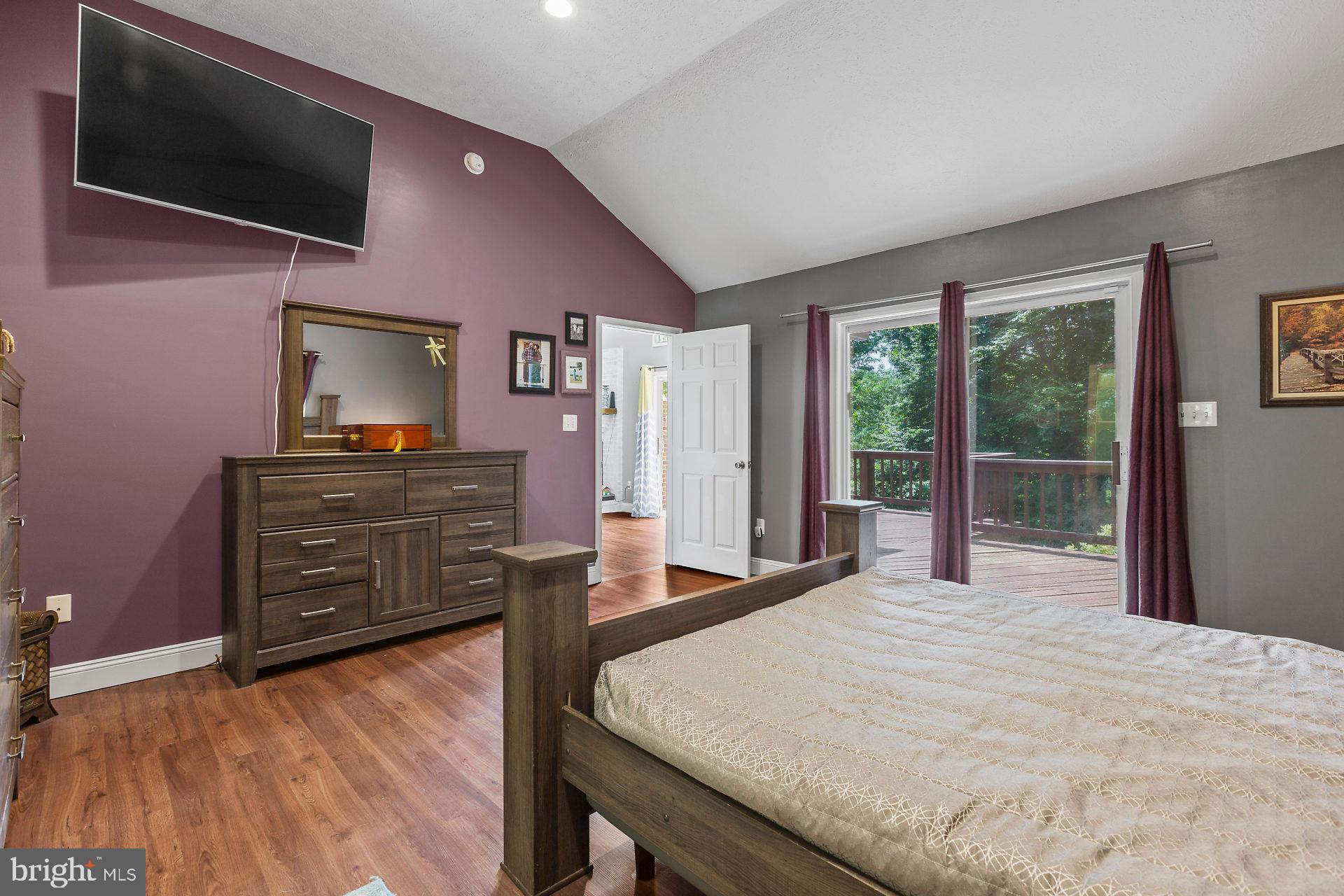 FOX RUN FARMSTEADS - Residential