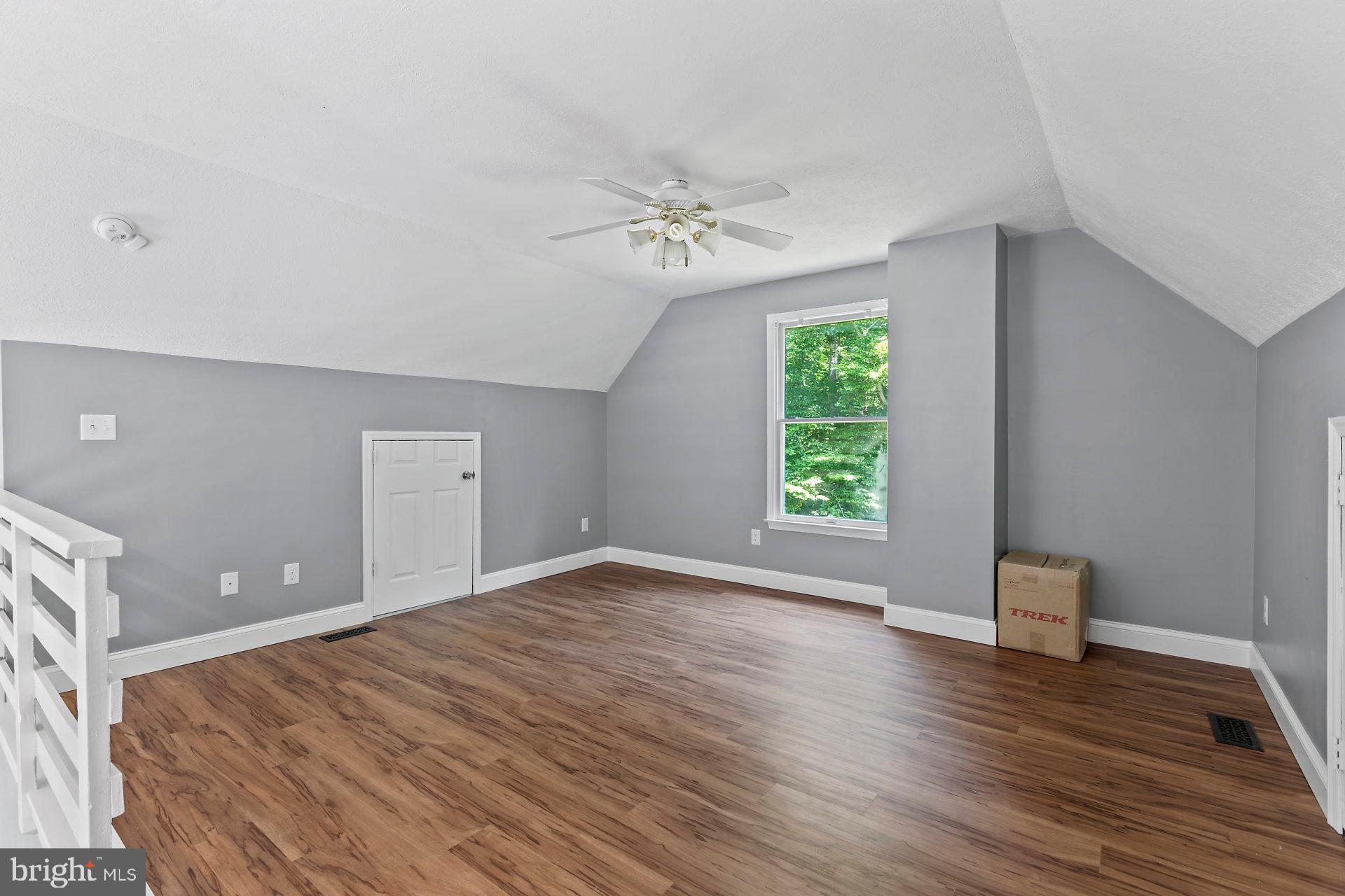 FOX RUN FARMSTEADS - Residential