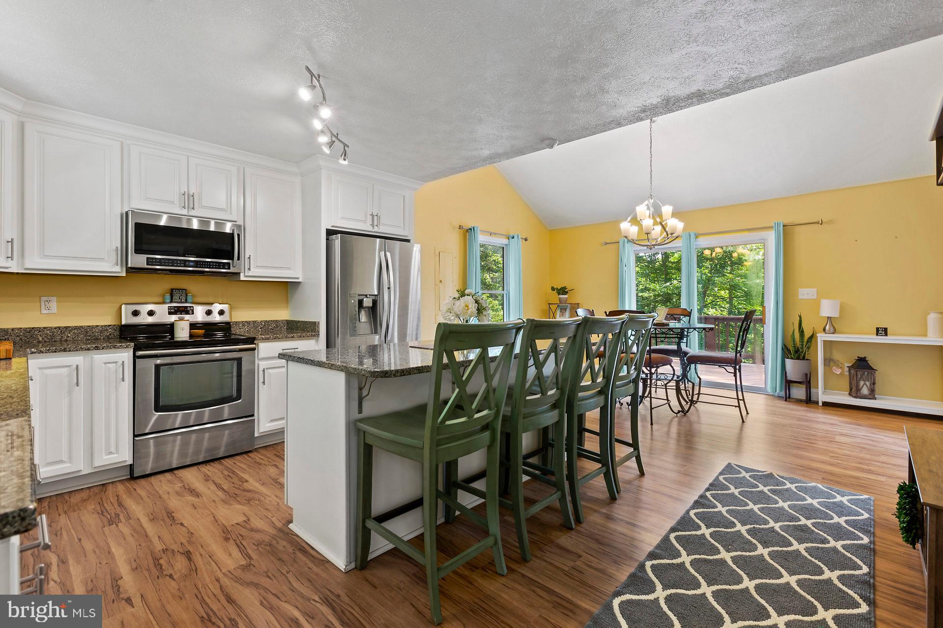 FOX RUN FARMSTEADS - Residential