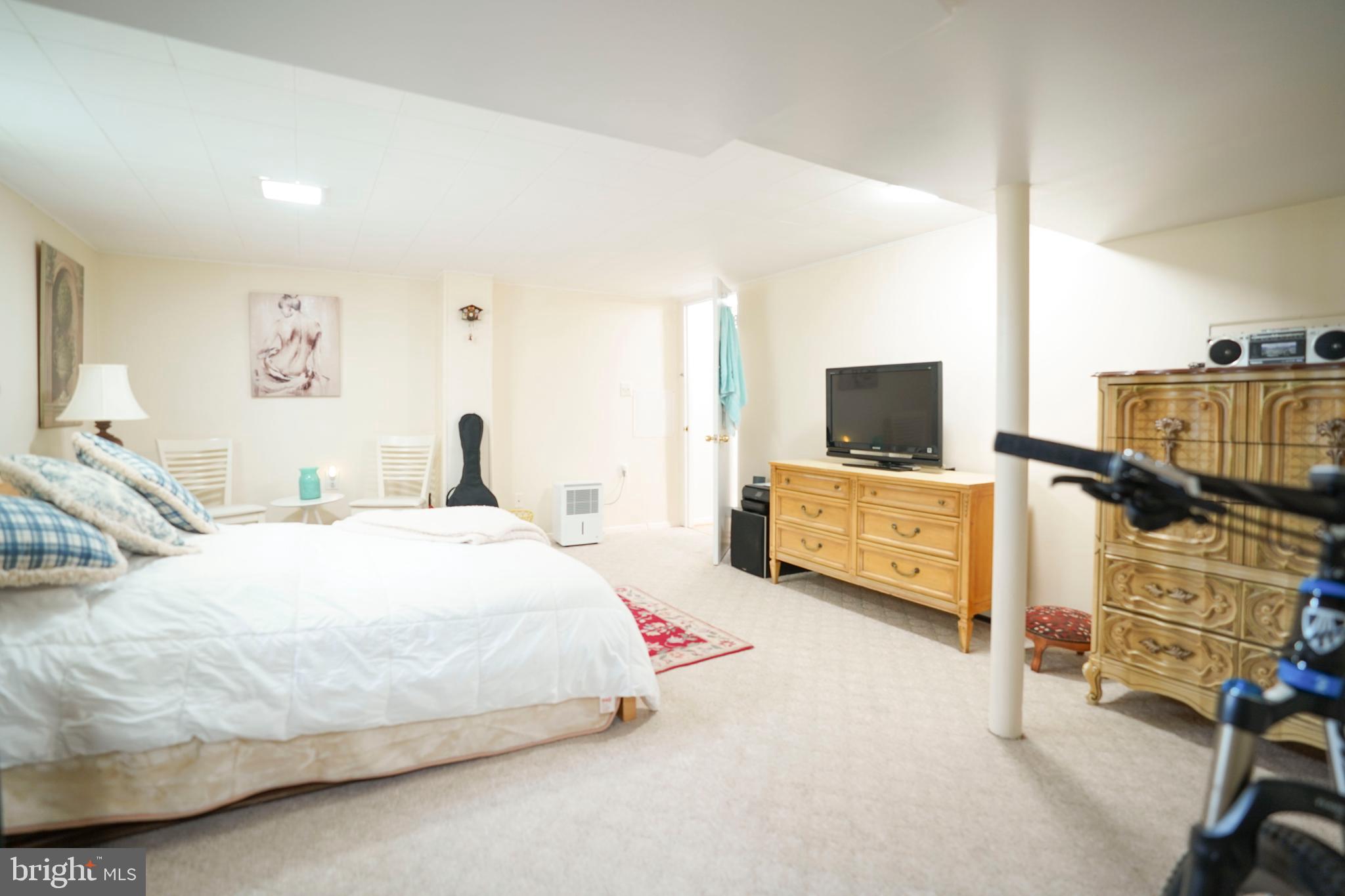 WHEATON WOODS - Residential