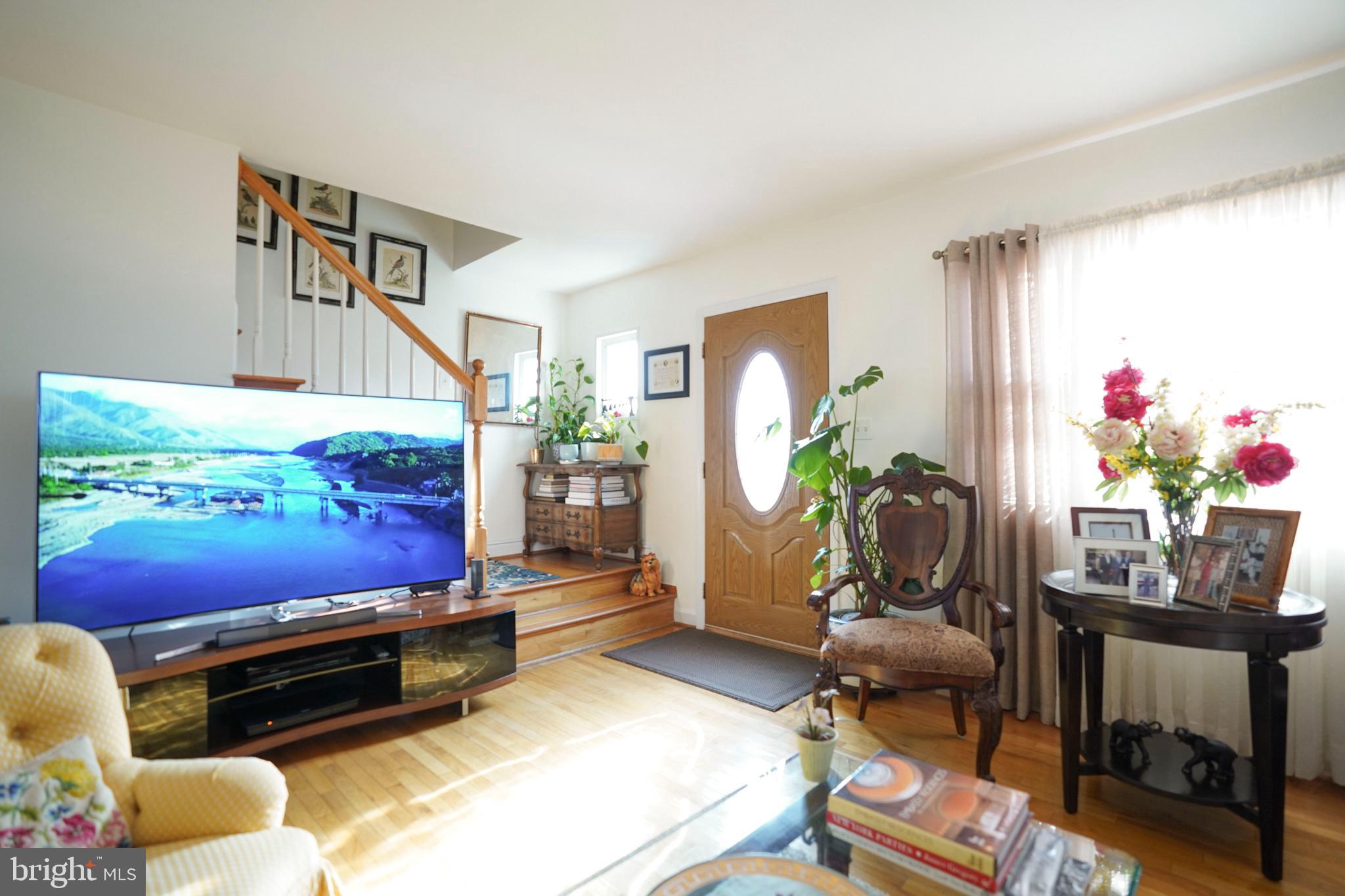 WHEATON WOODS - Residential