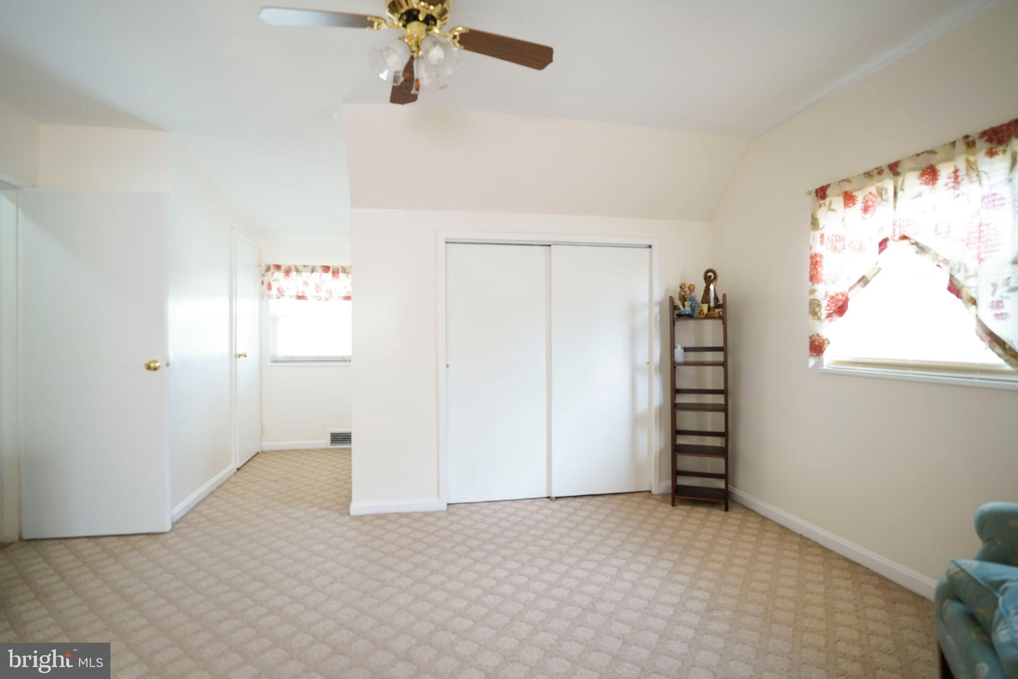 WHEATON WOODS - Residential