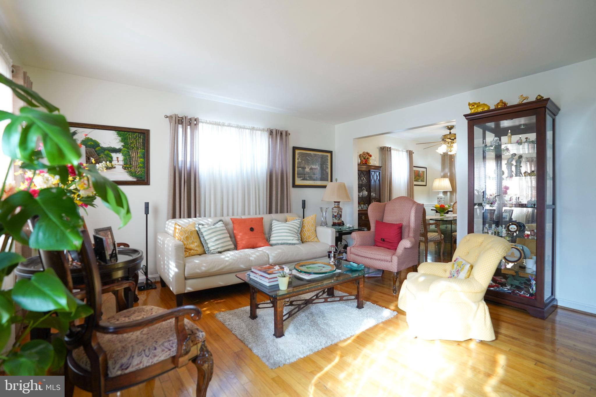 WHEATON WOODS - Residential