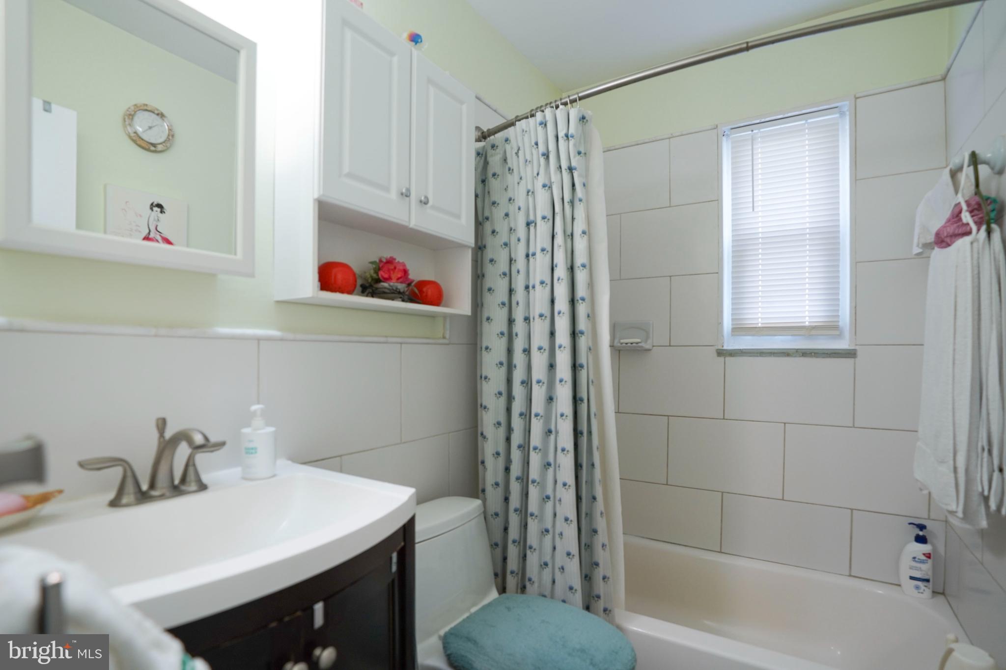 WHEATON WOODS - Residential