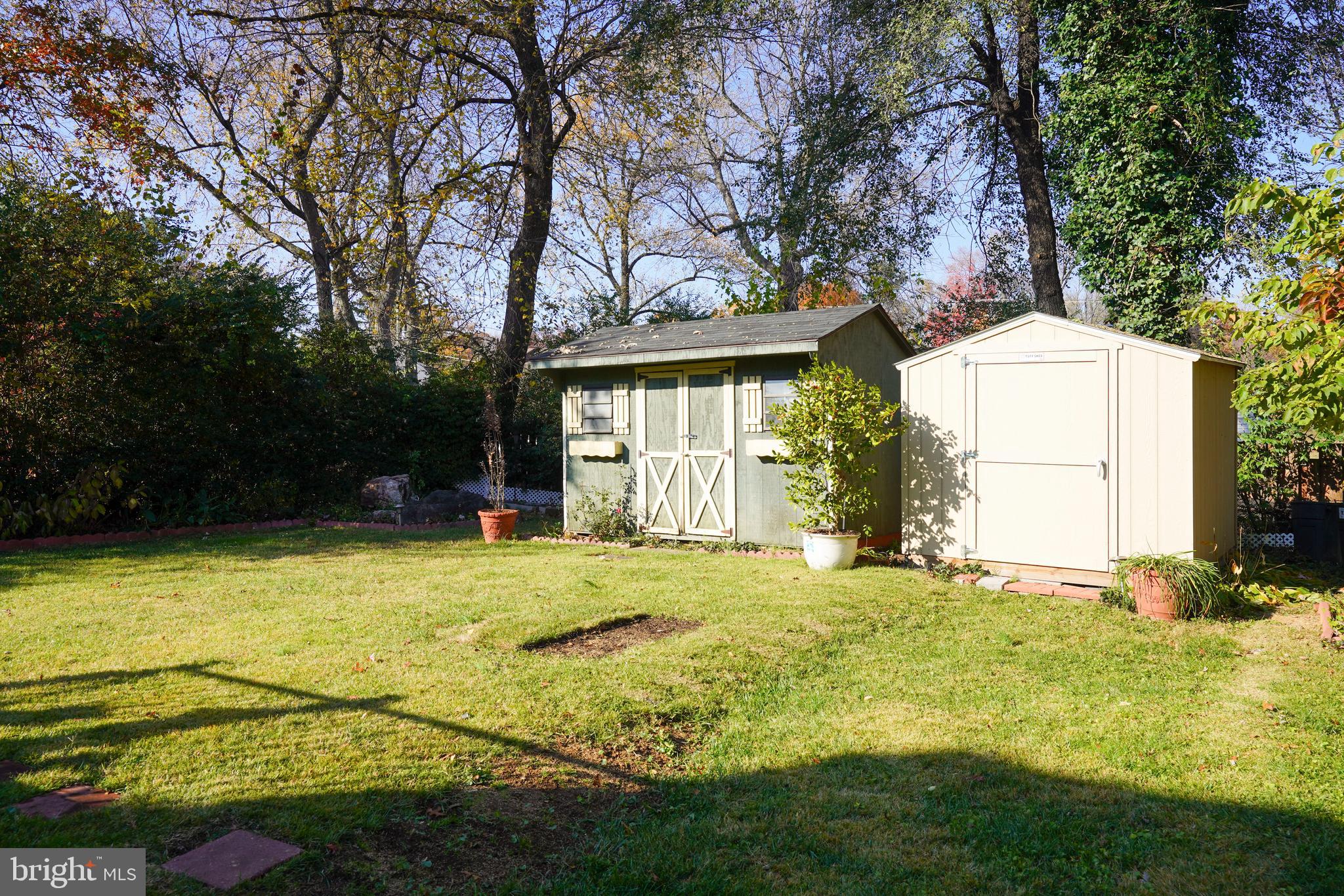 WHEATON WOODS - Residential