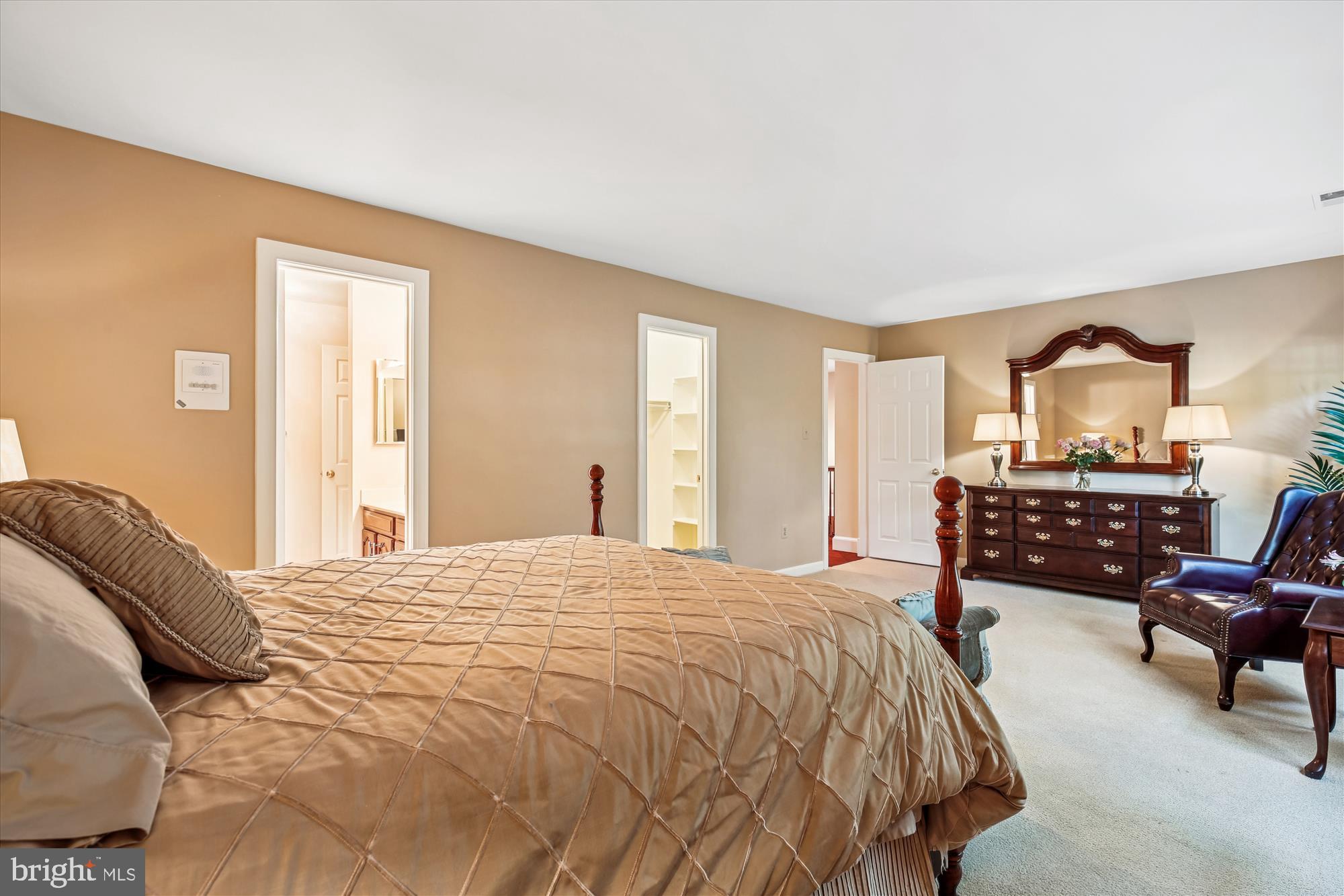 FALCONHURST - Residential