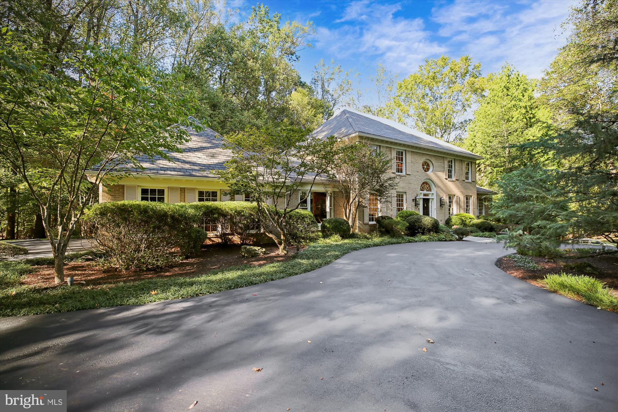 9454 NEWBRIDGE DRIVE