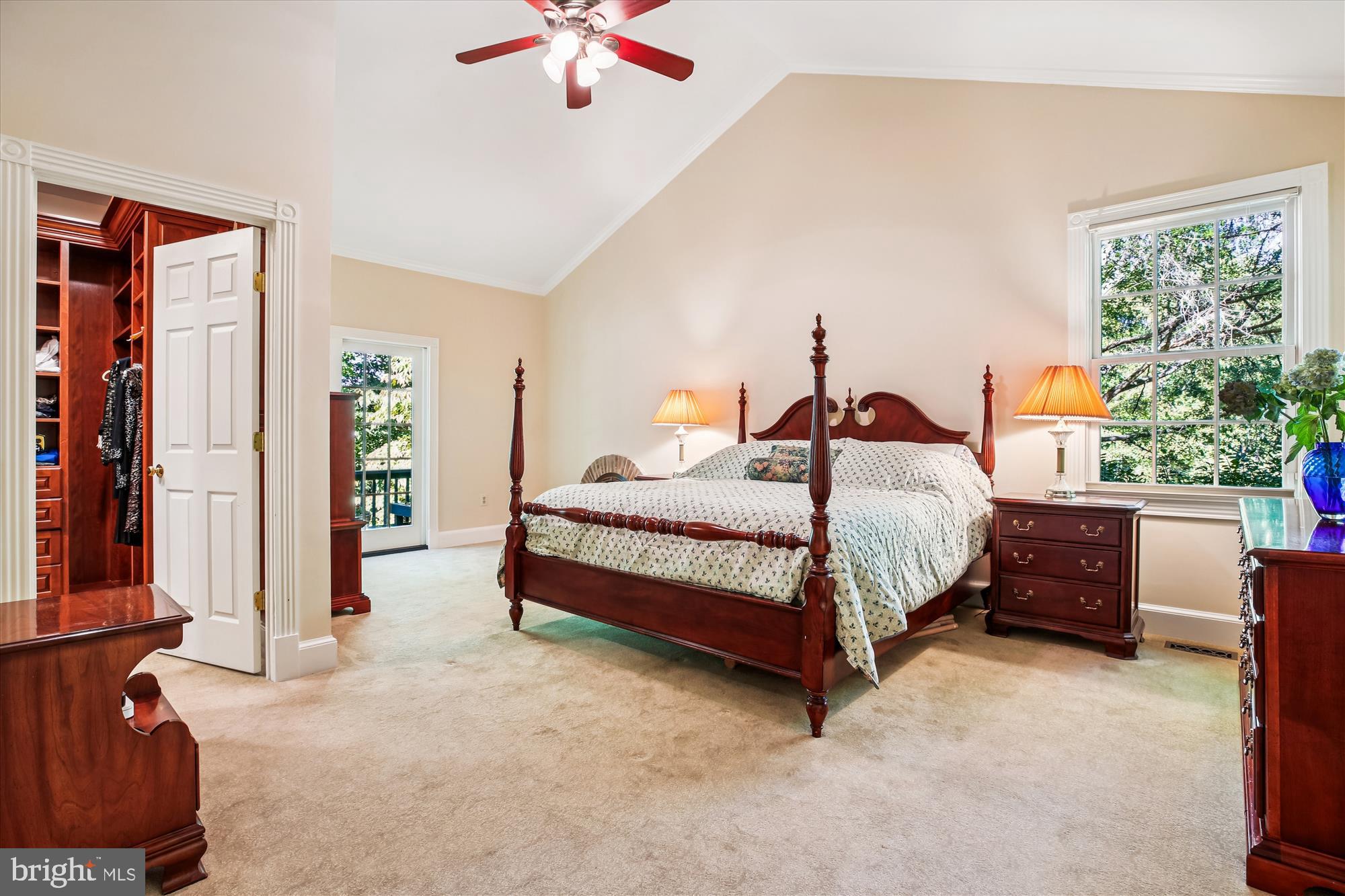 FALCONHURST - Residential