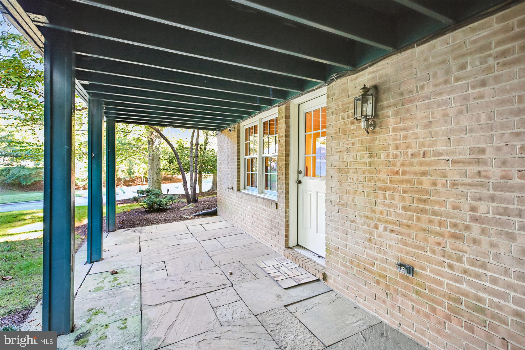 FALCONHURST - Residential