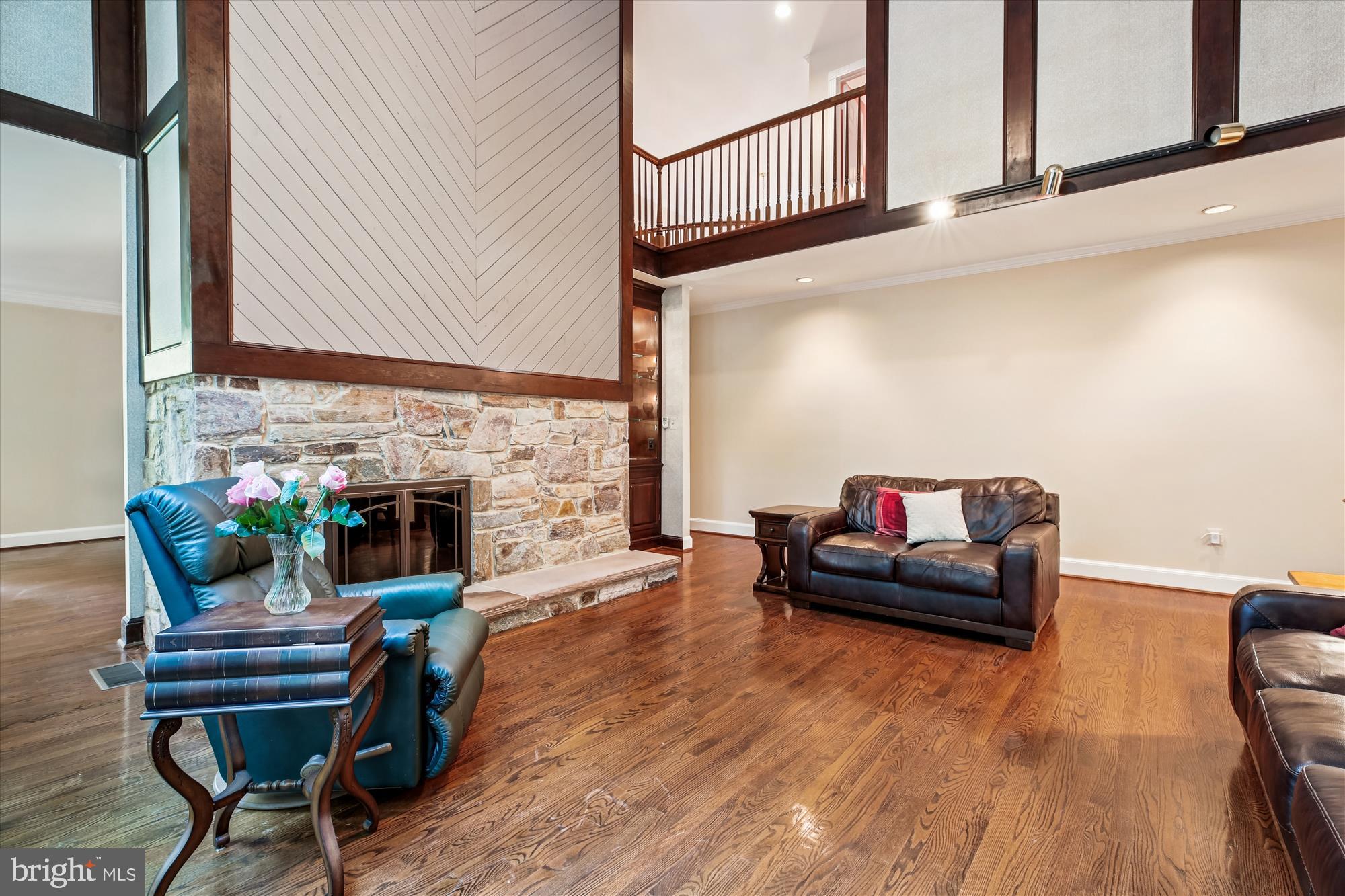 FALCONHURST - Residential