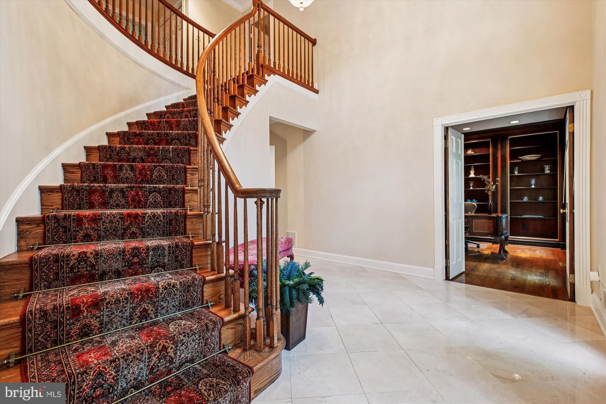 FALCONHURST - Residential