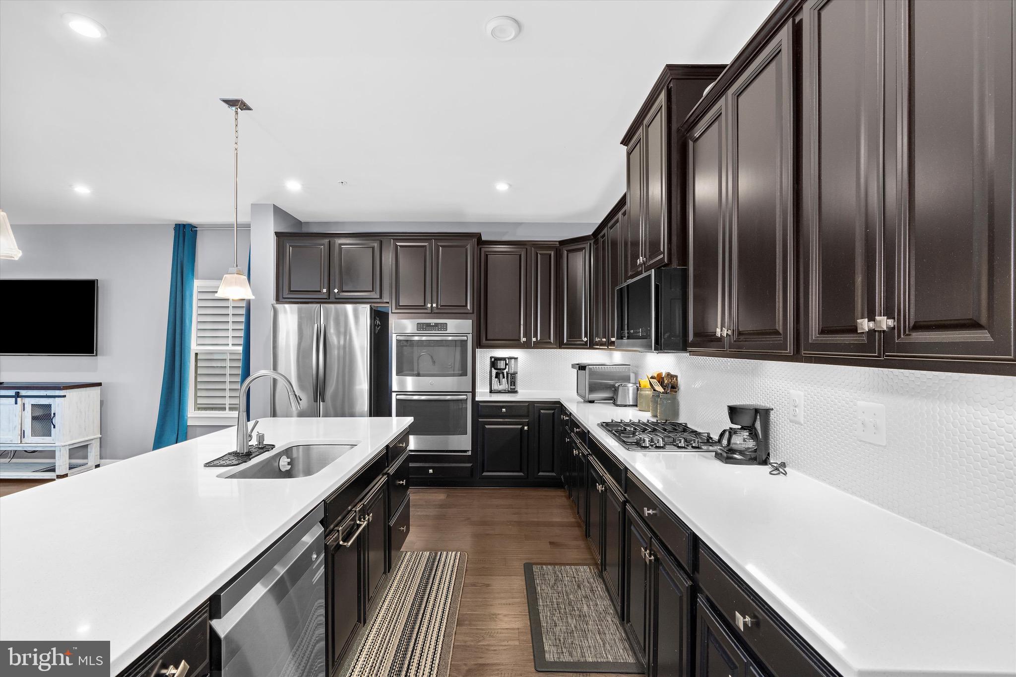 CABIN BRANCH - Residential