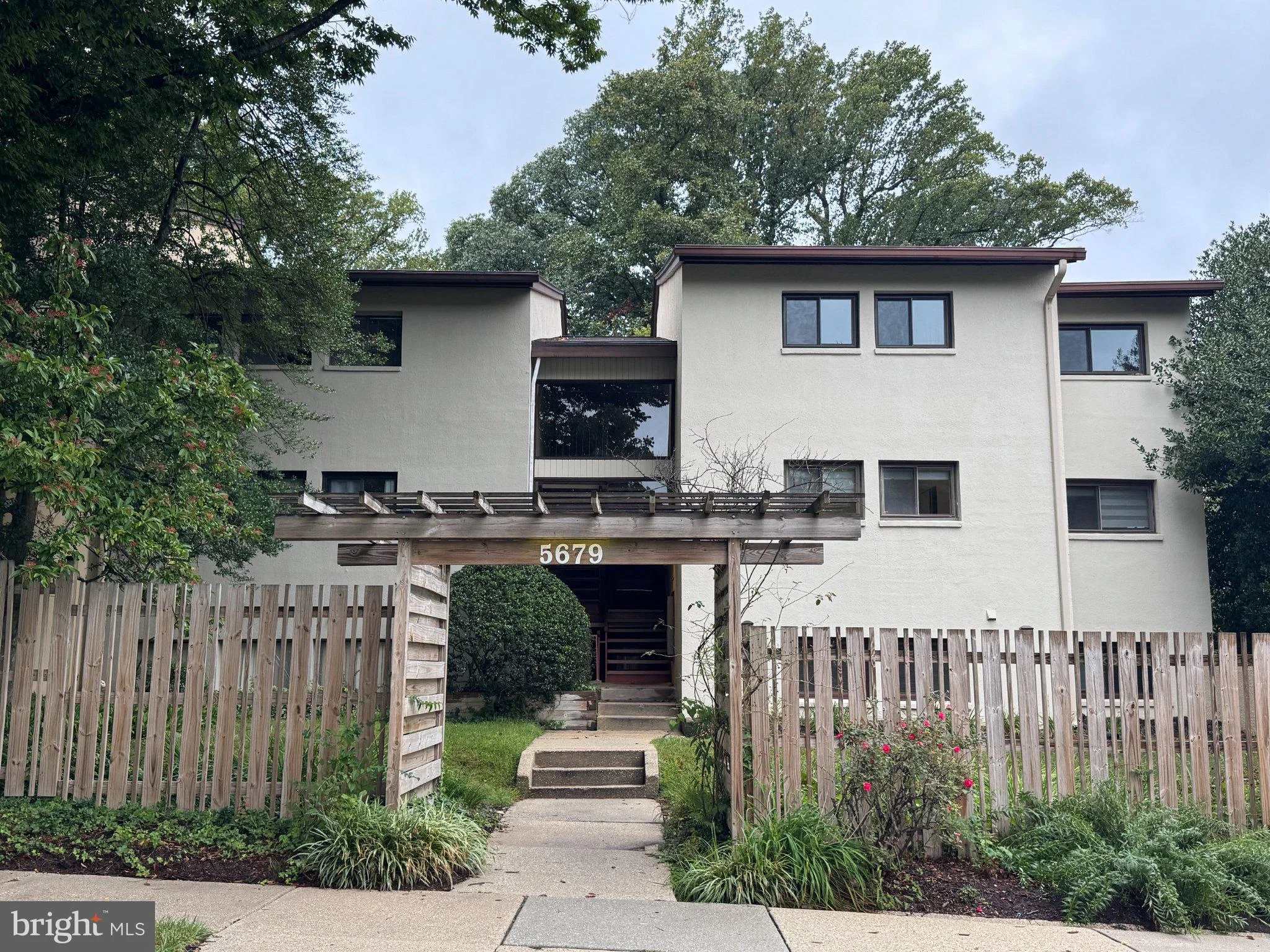 5679 Harpers Farm Road Unit D