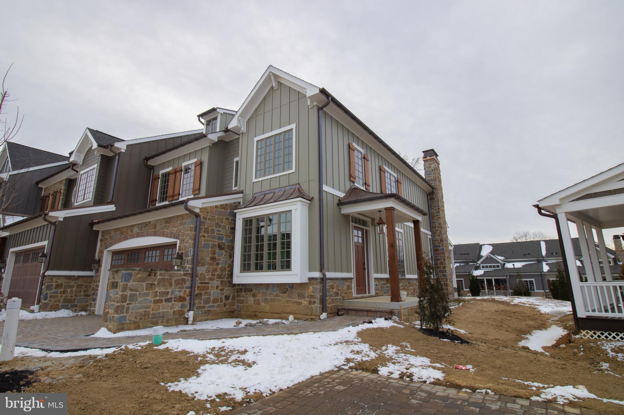 COLUMBIA PLACE - Residential