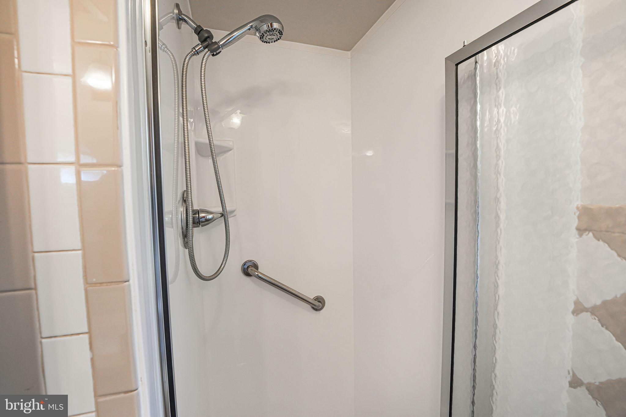 FAIRFAX HOMES - Residential