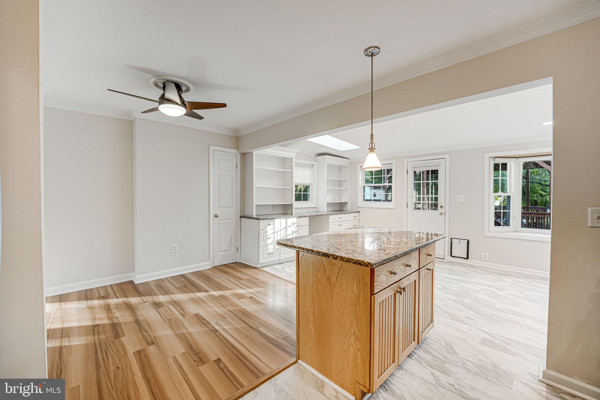 FAIRFAX HOMES - Residential