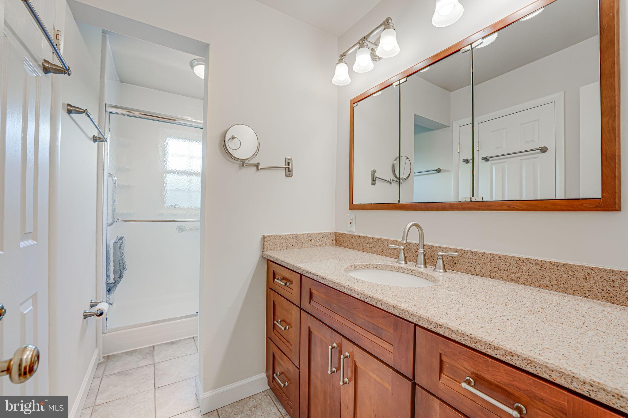 FAIRFAX HOMES - Residential