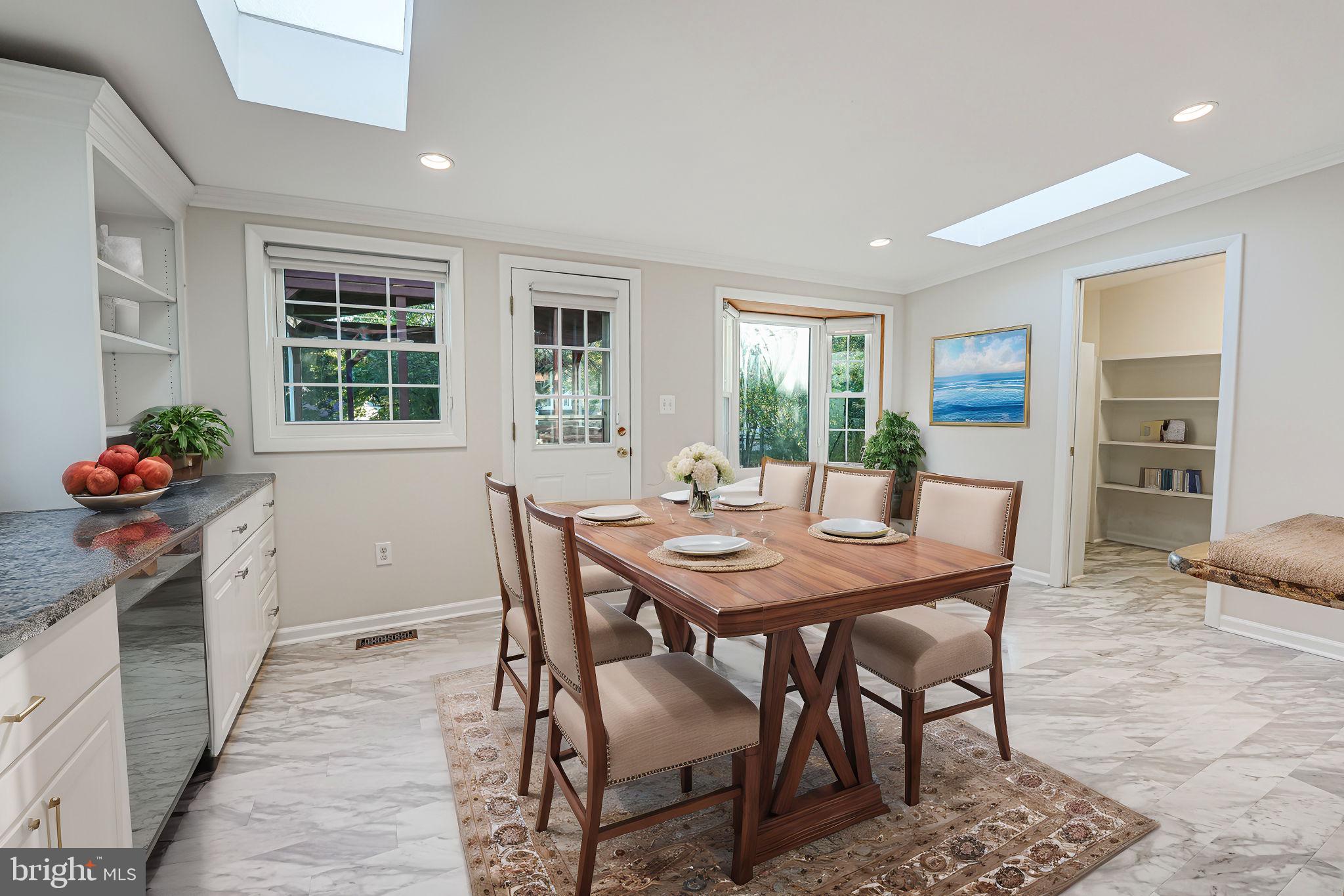 FAIRFAX HOMES - Residential