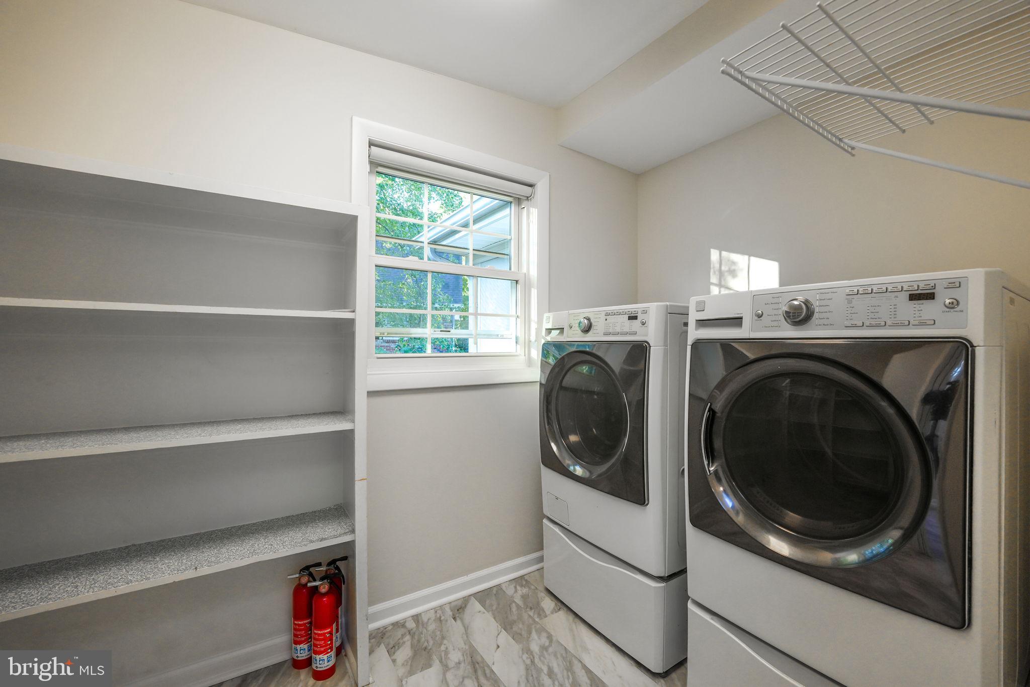 FAIRFAX HOMES - Residential