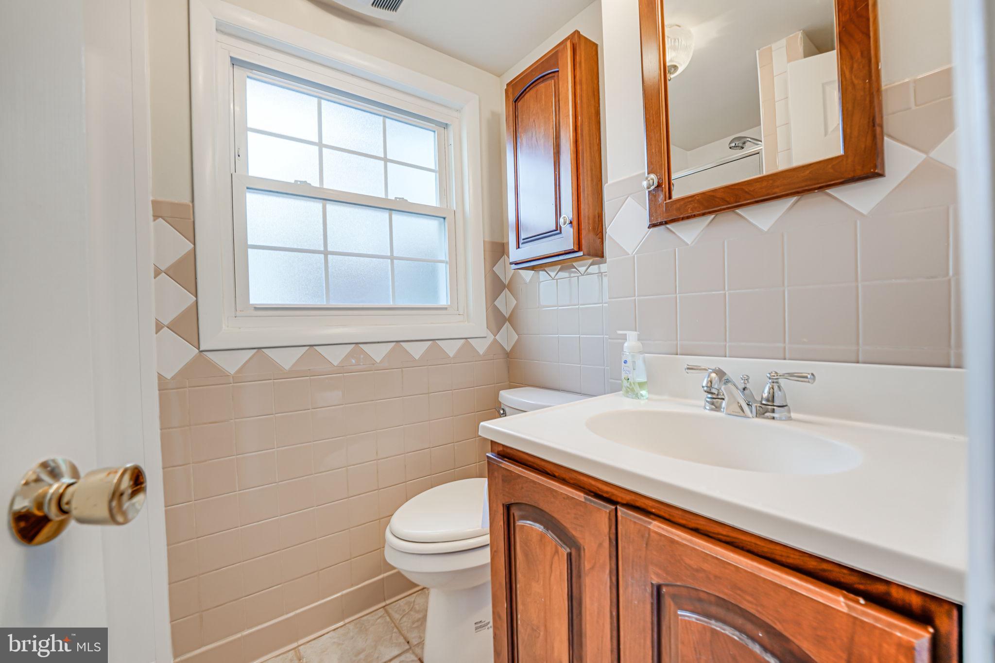 FAIRFAX HOMES - Residential