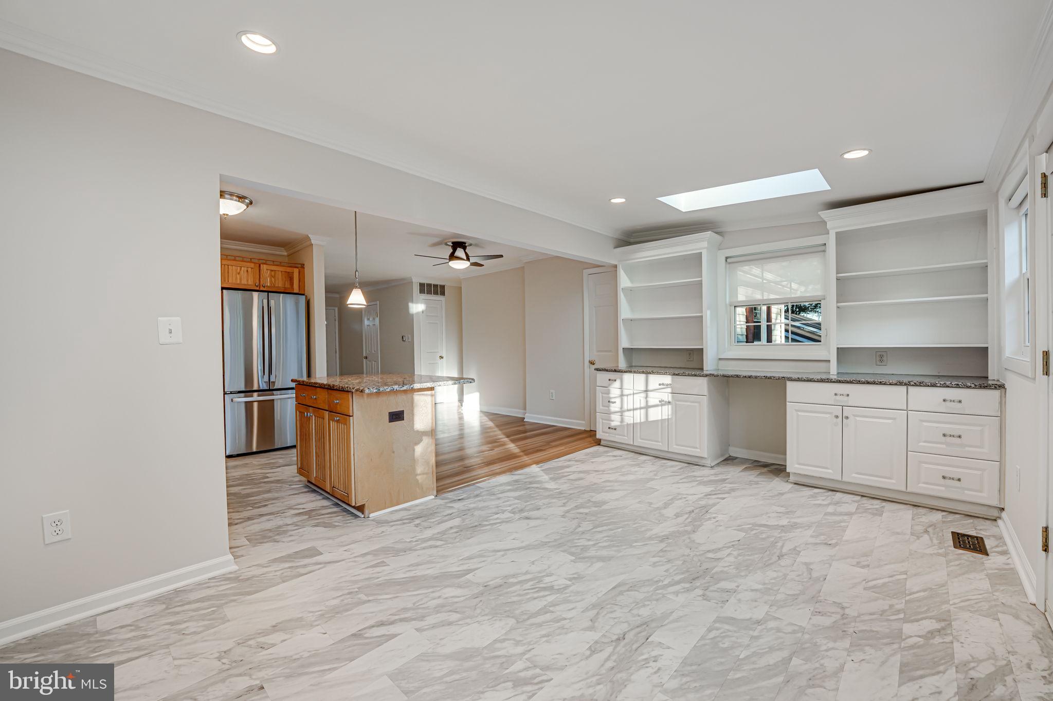 FAIRFAX HOMES - Residential