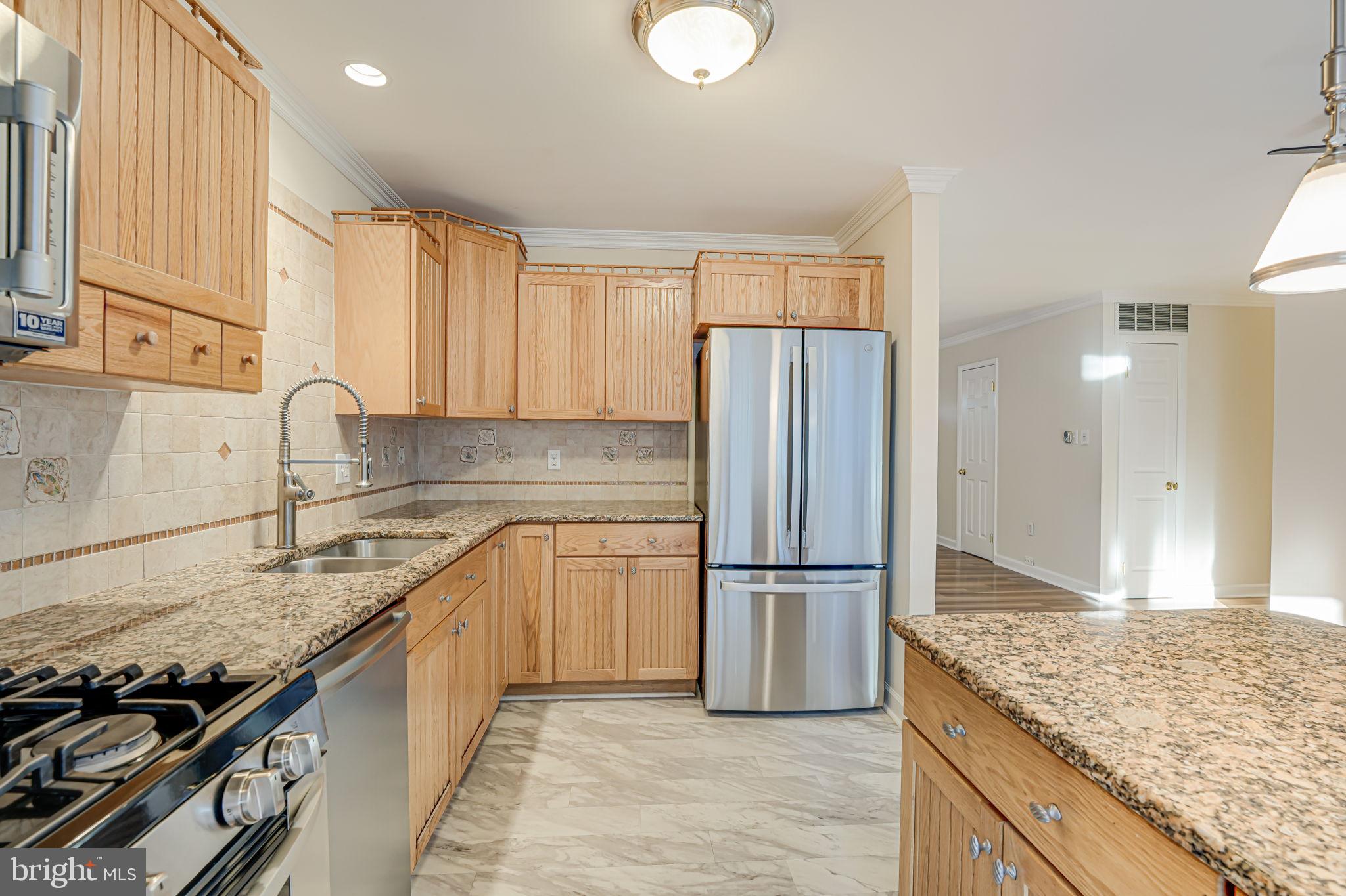 FAIRFAX HOMES - Residential