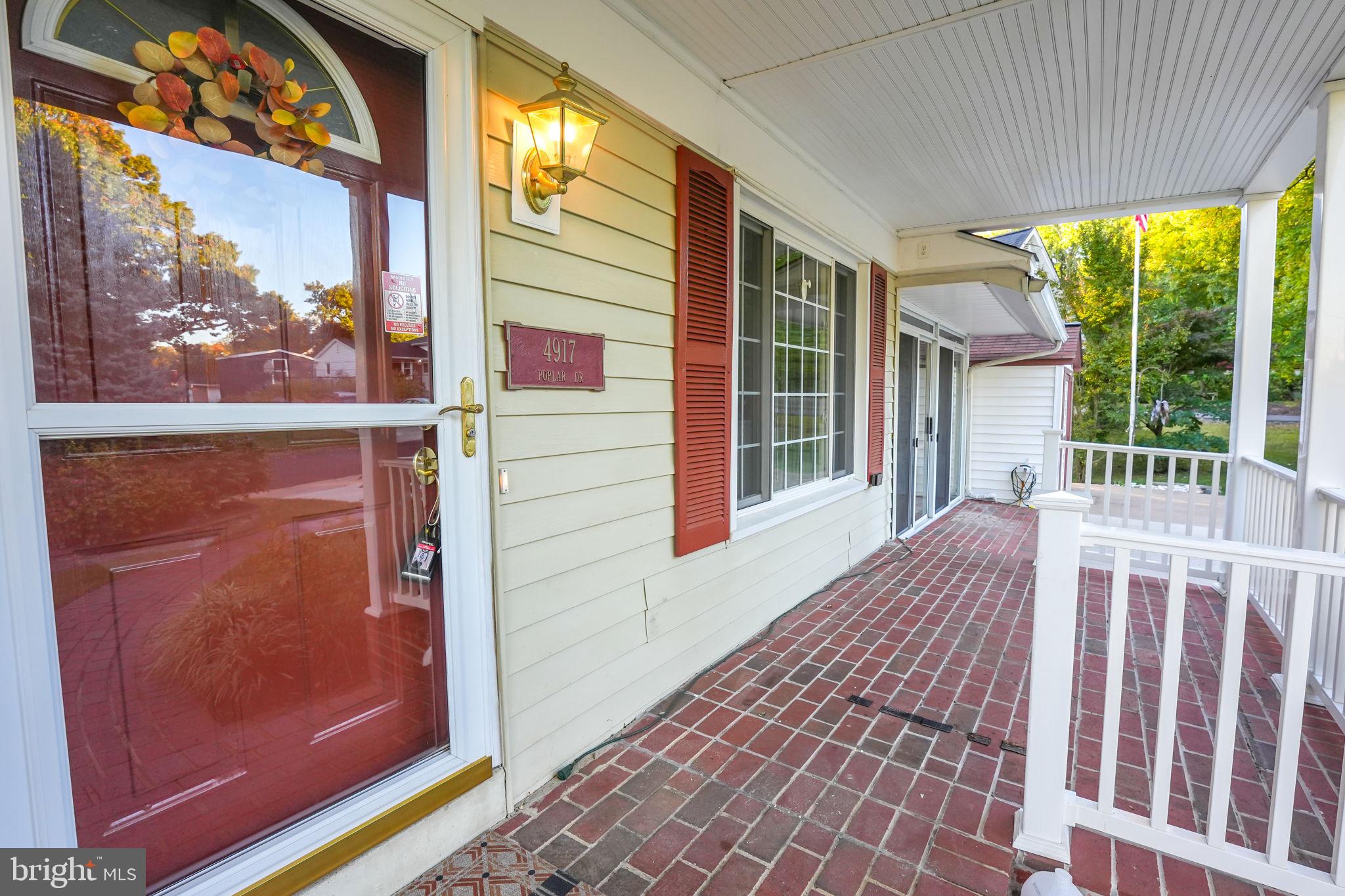 FAIRFAX HOMES - Residential