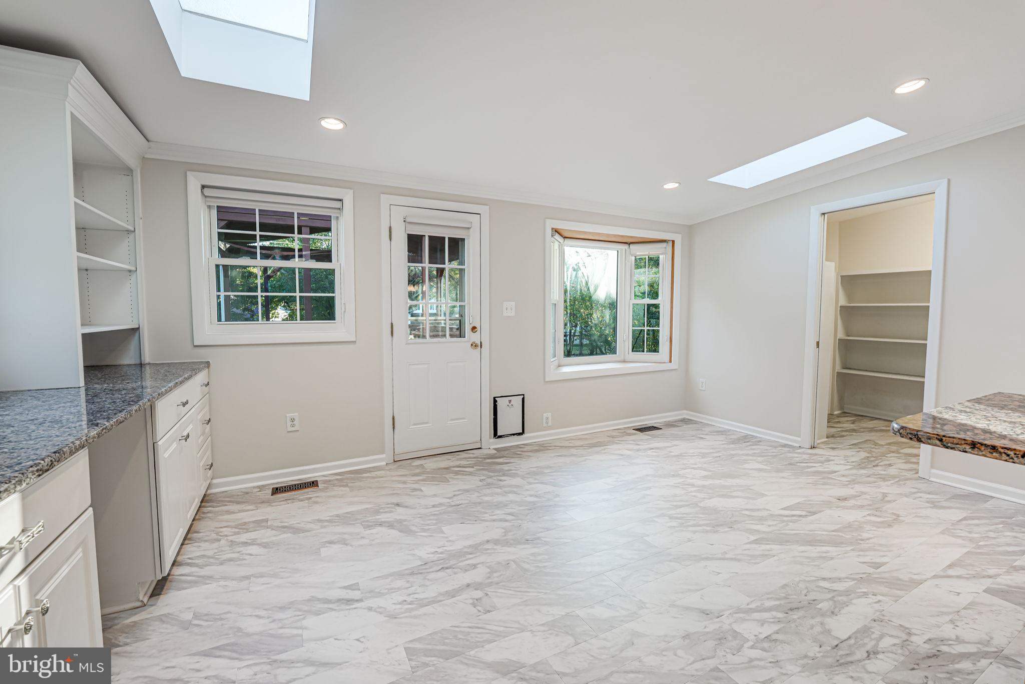 FAIRFAX HOMES - Residential