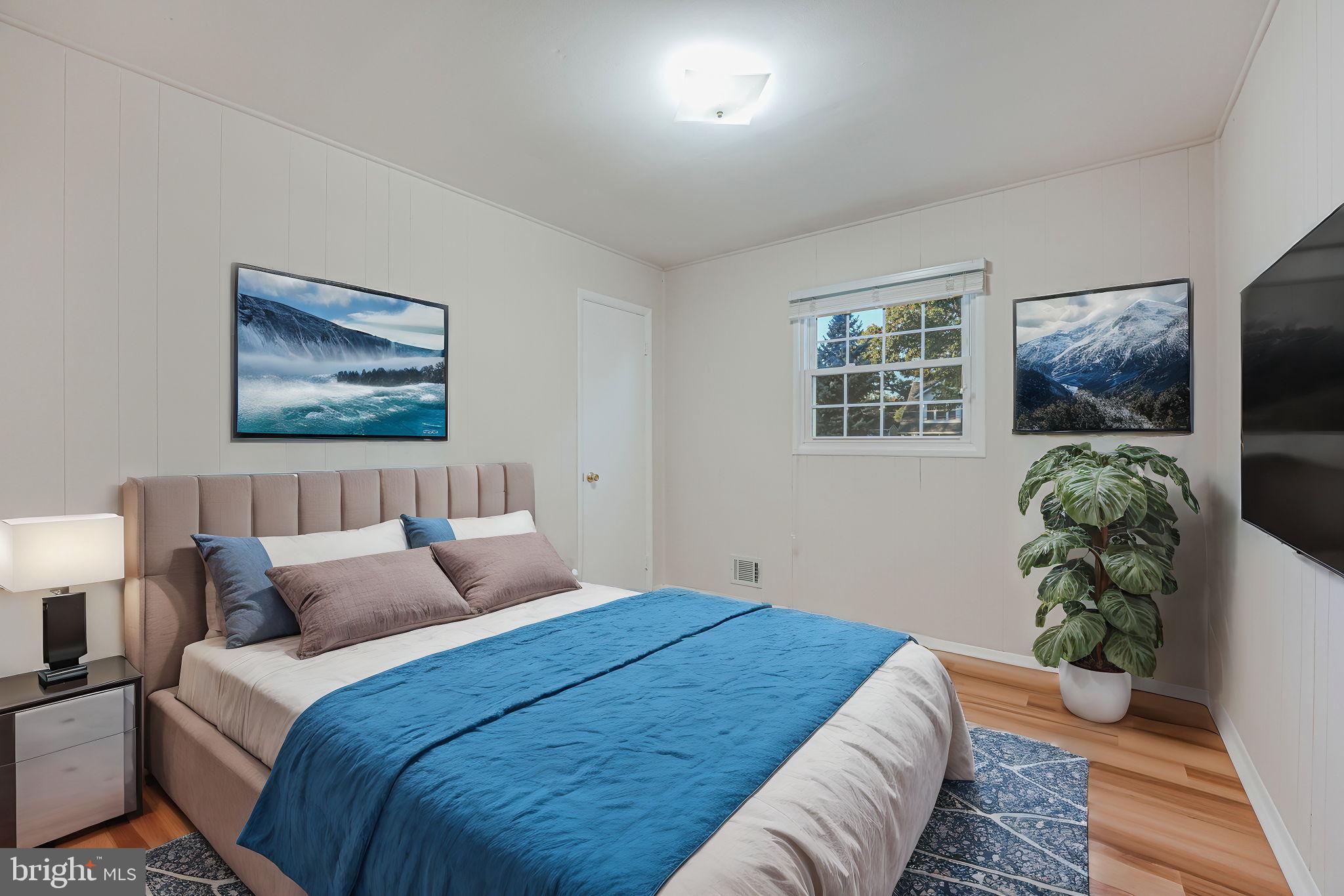 FAIRFAX HOMES - Residential