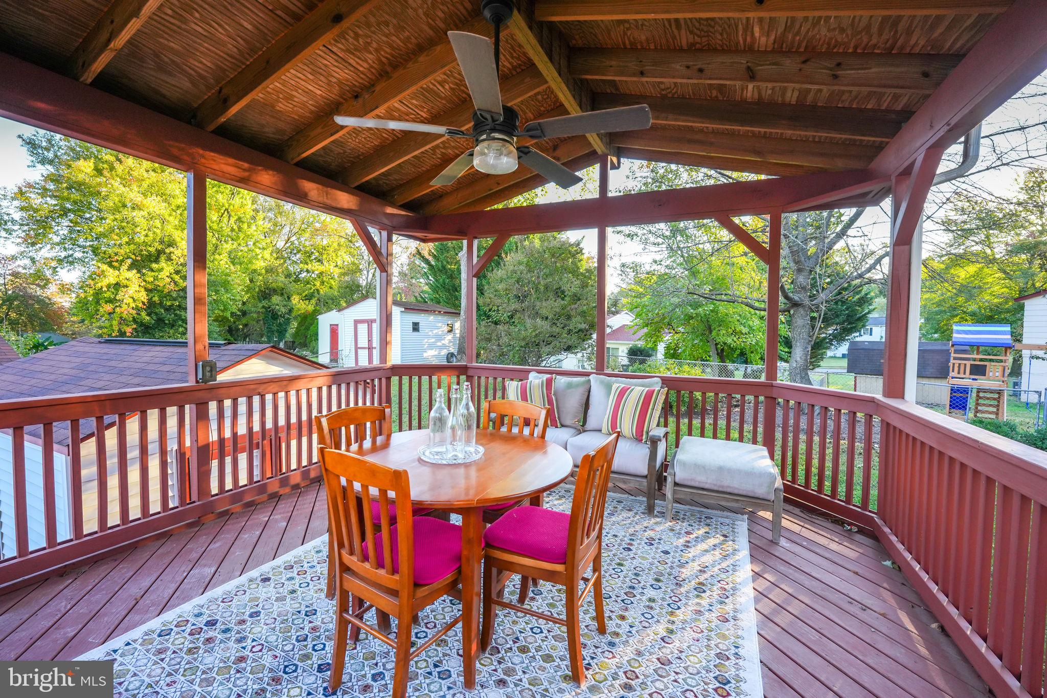 FAIRFAX HOMES - Residential