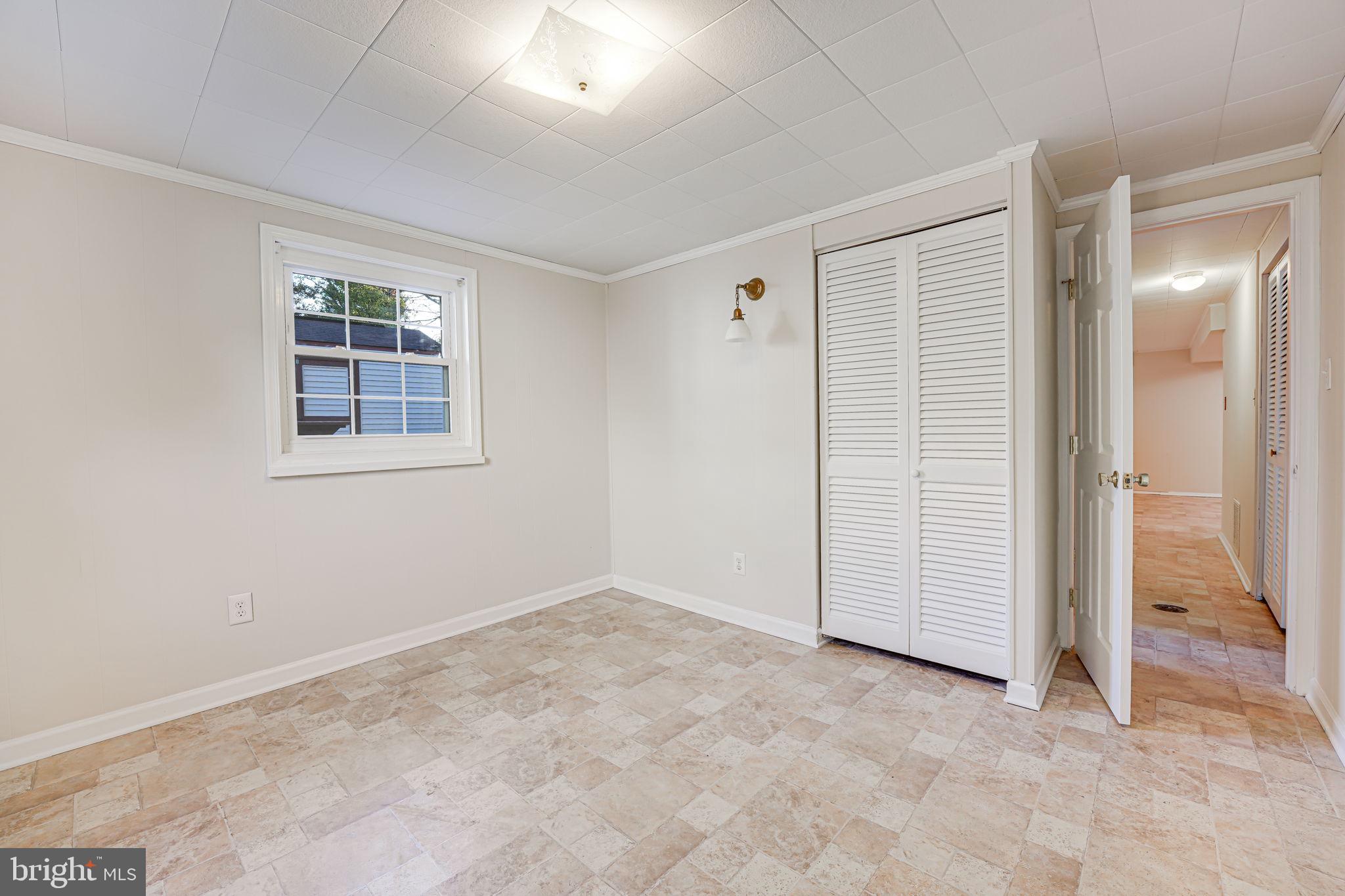 FAIRFAX HOMES - Residential