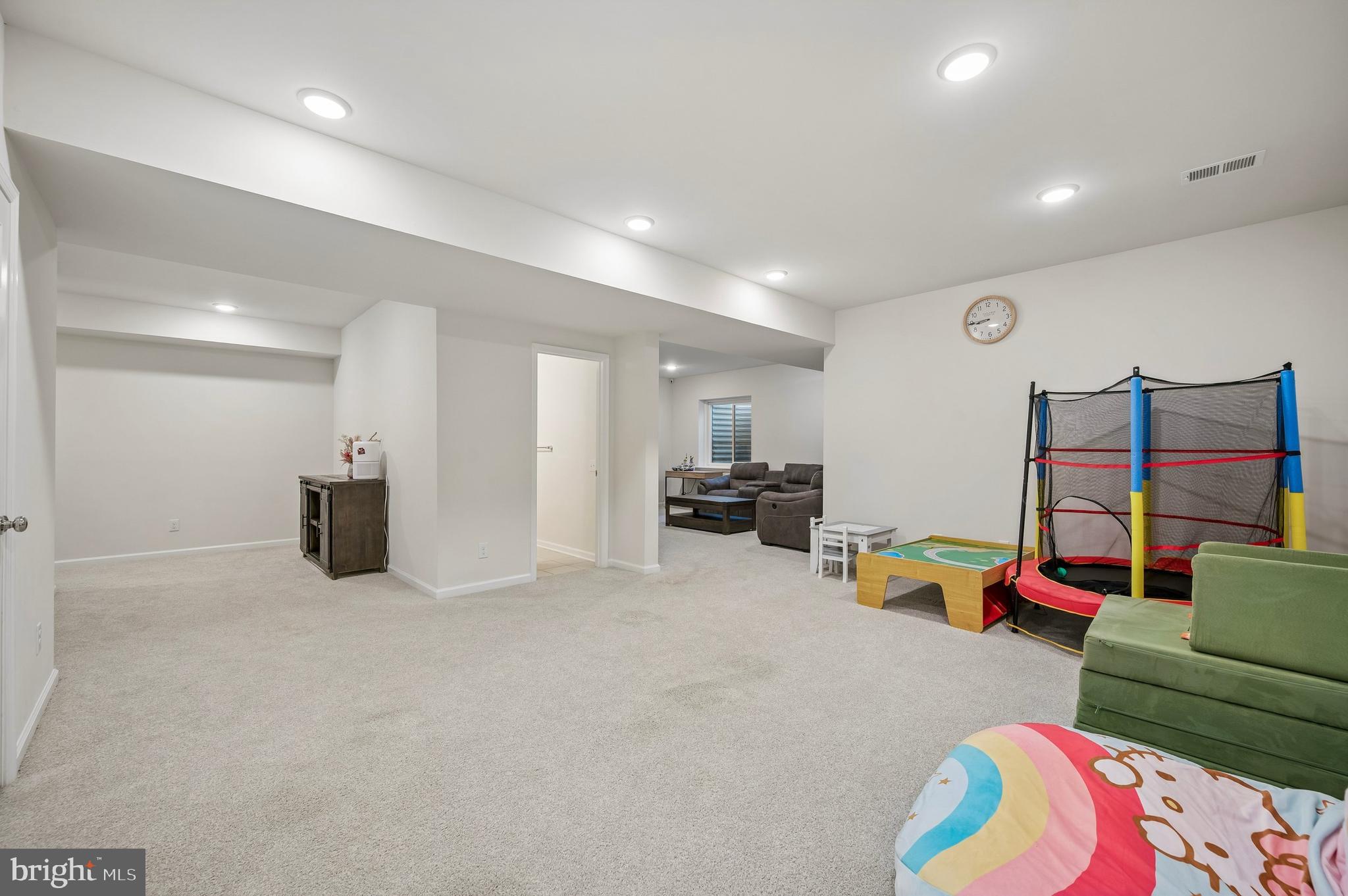 GWYNEDD PARK - Residential