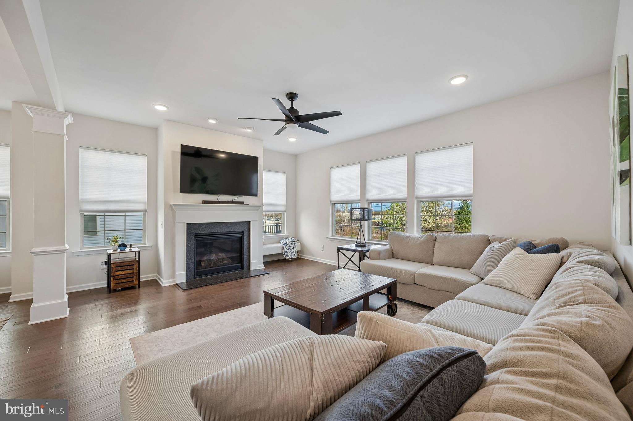 GWYNEDD PARK - Residential