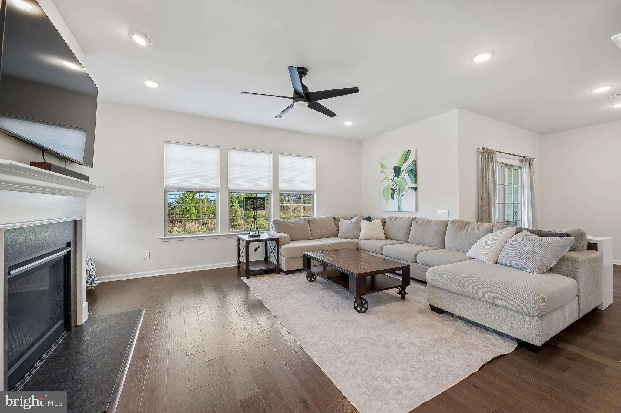 GWYNEDD PARK - Residential