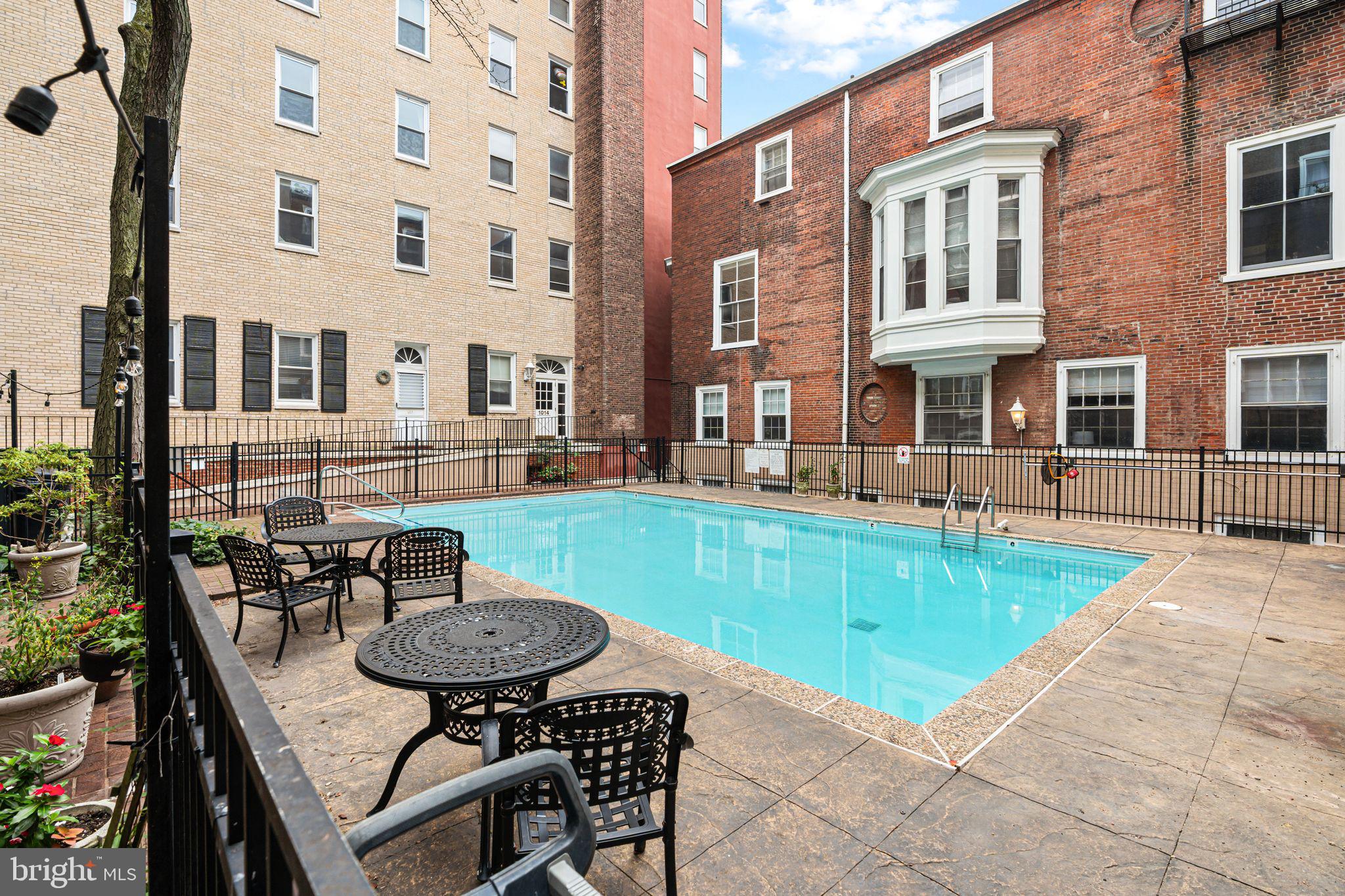 WASHINGTON SQ WEST - Residential