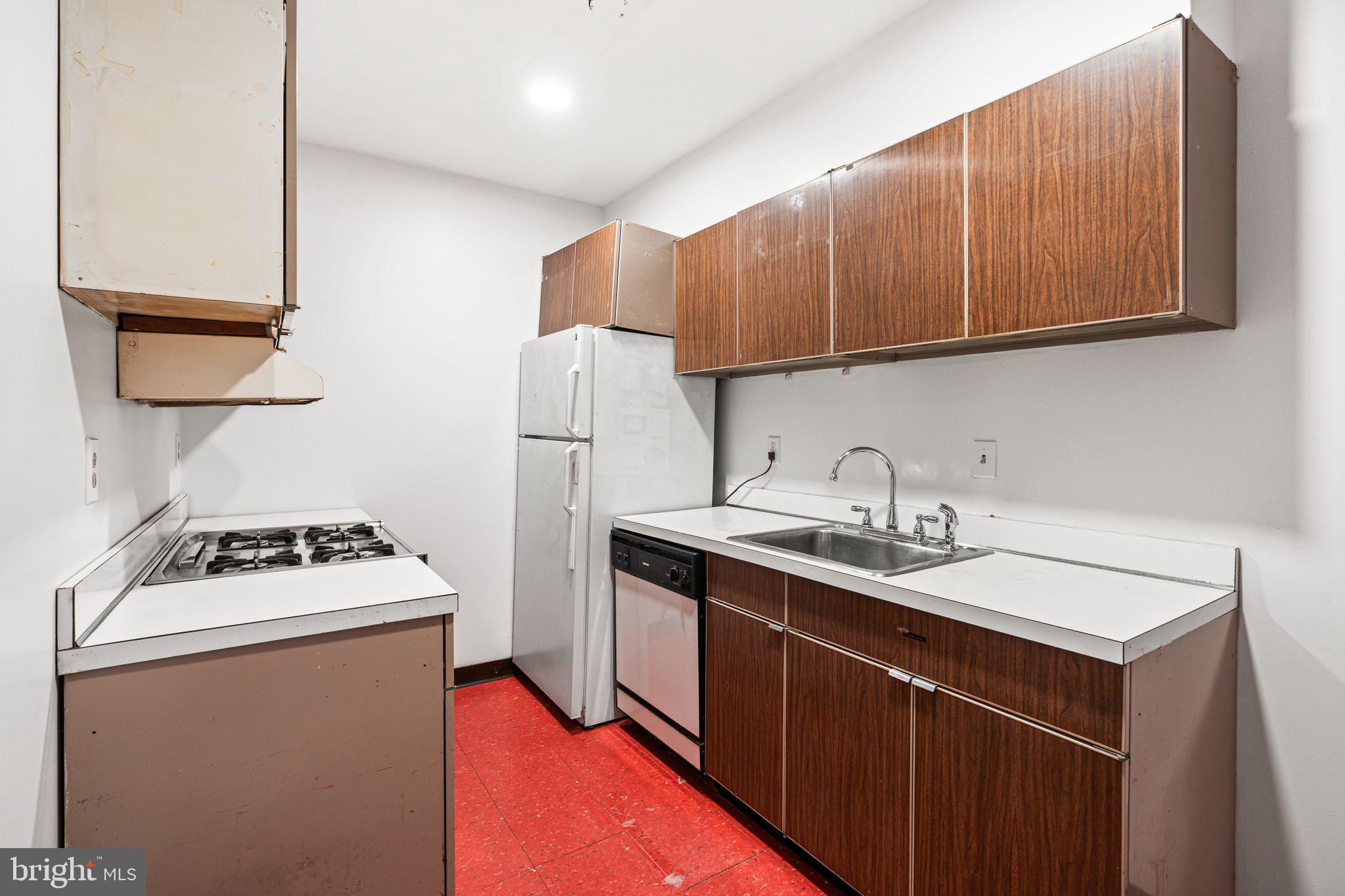 WASHINGTON SQ WEST - Residential