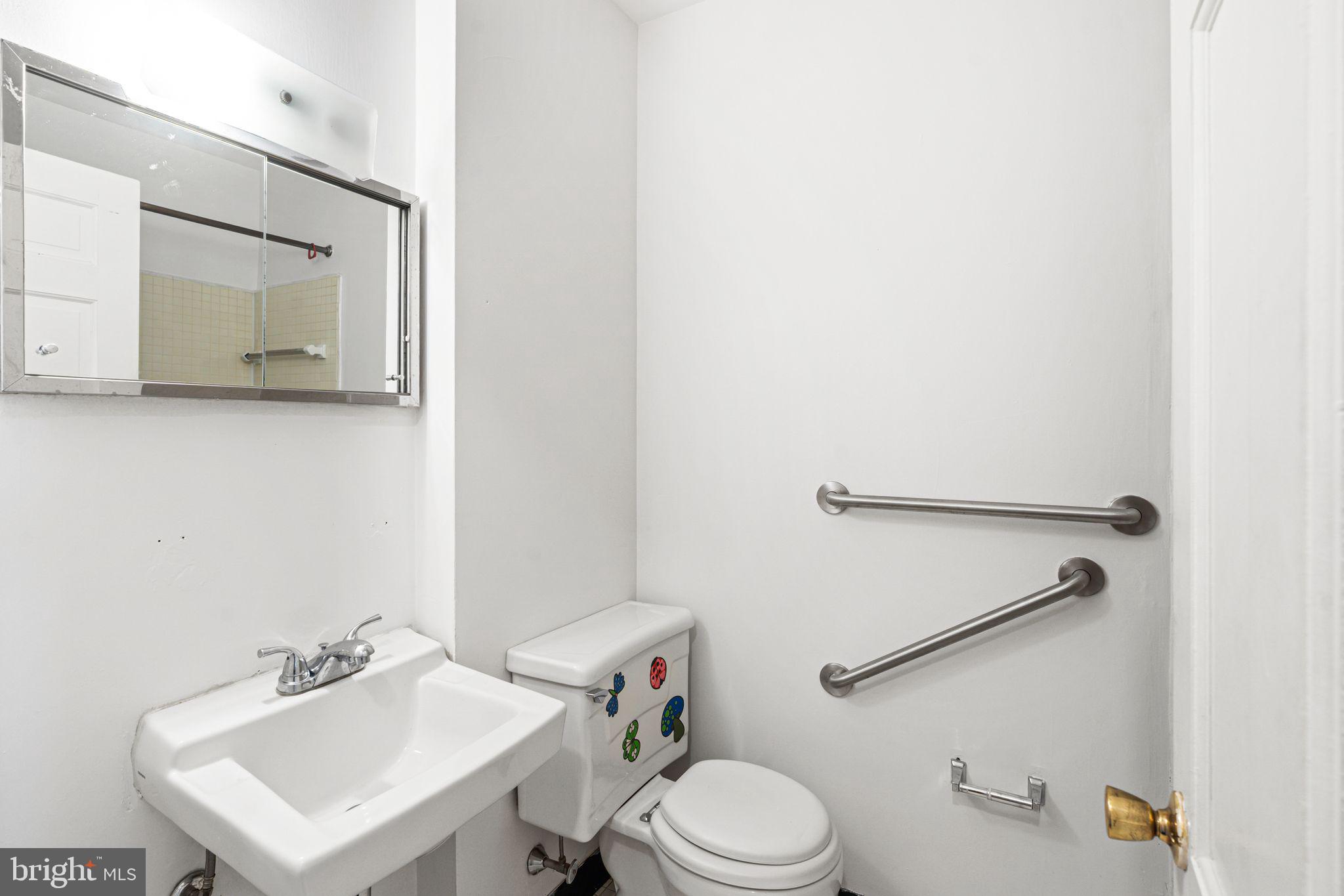 WASHINGTON SQ WEST - Residential