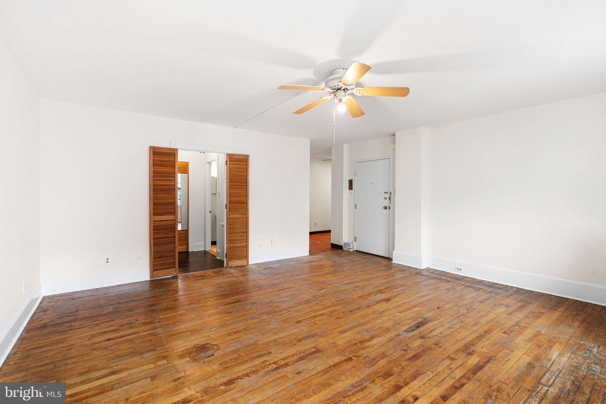 WASHINGTON SQ WEST - Residential