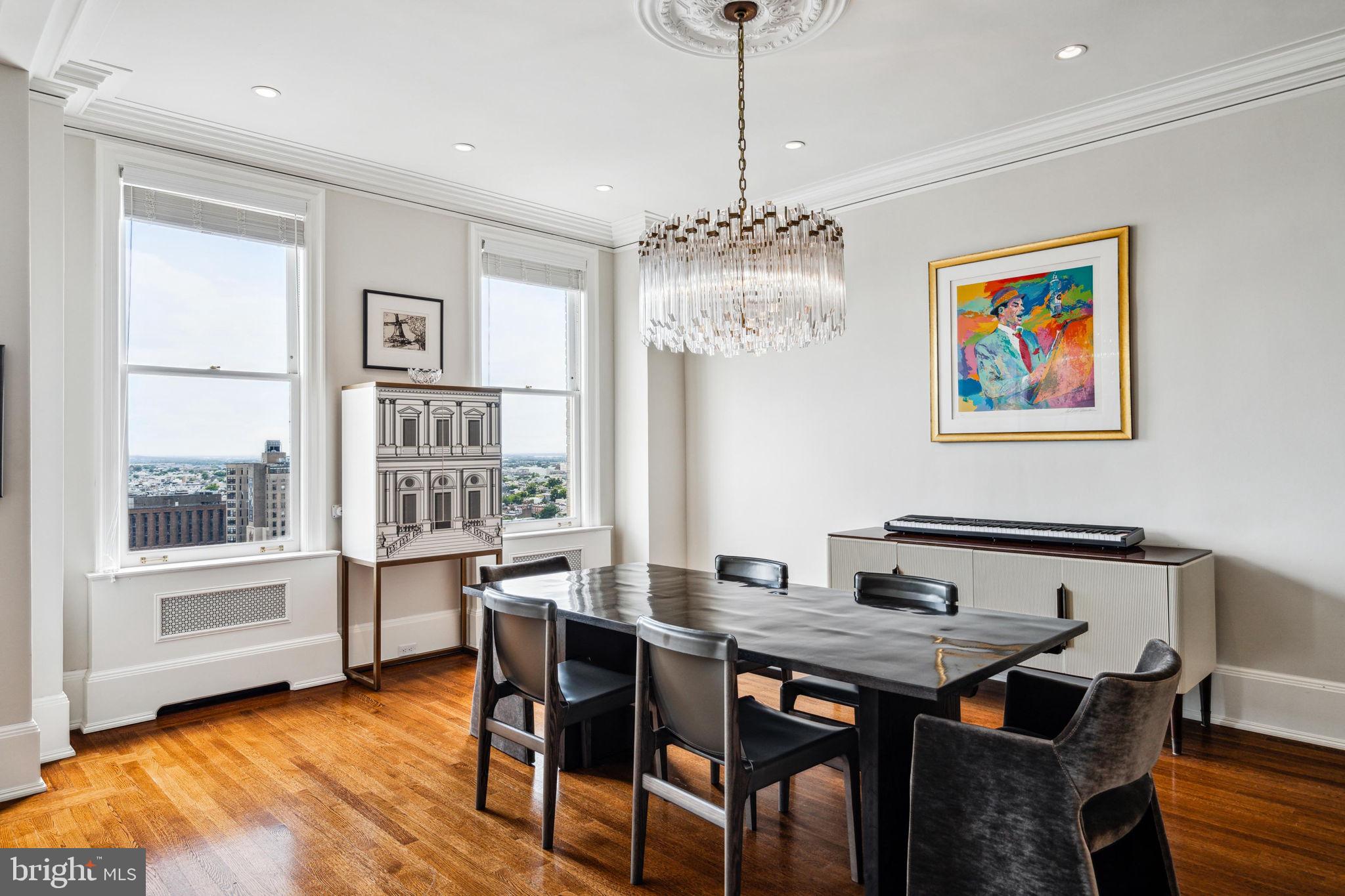 RITTENHOUSE SQUARE - Residential